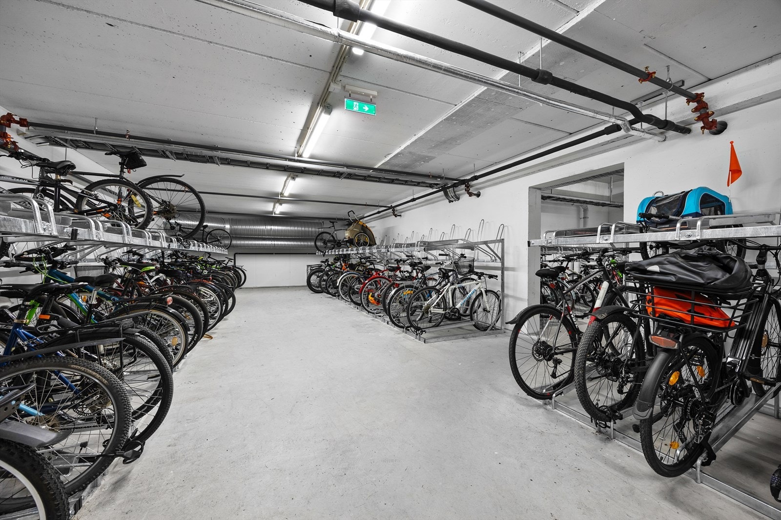 Sameiet har felles sykkelparkering. Galleribilde