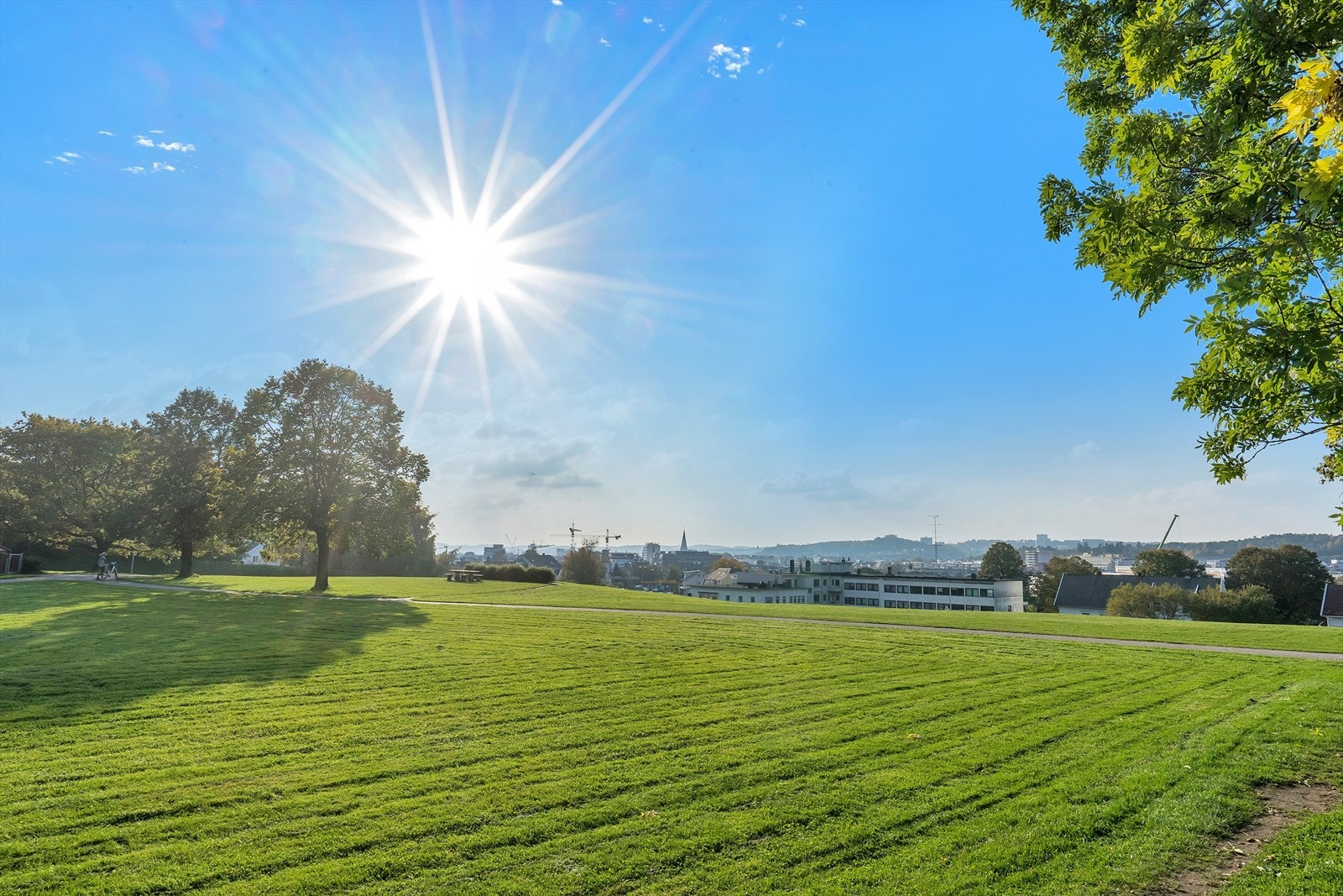 Nydelig parkområde i Vabua like ved leiligheten! Galleribilde