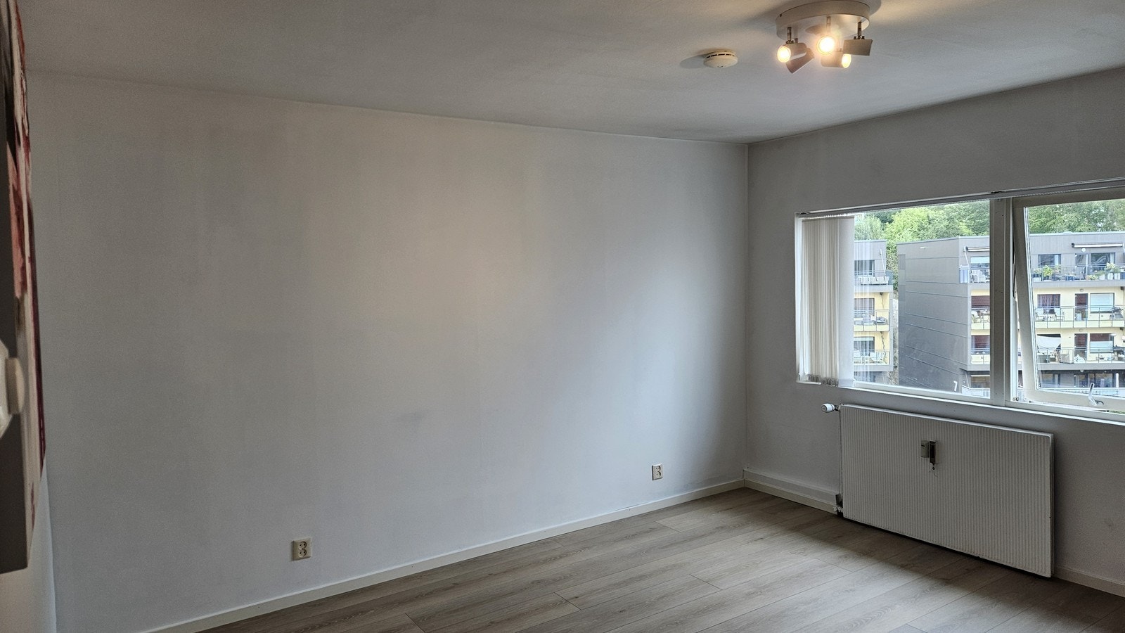Velkommen til Hegrenesveien 2! En trivelig 3-roms leilighet med balkong. Galleribilde