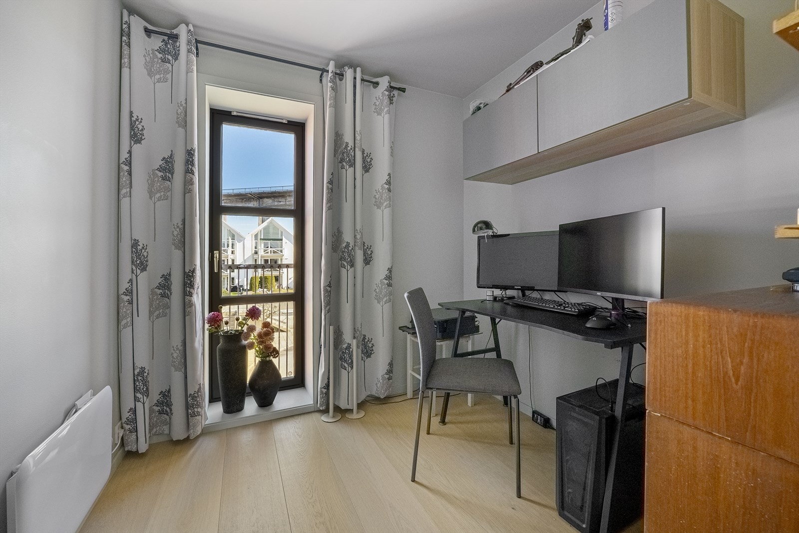 Soverom nr. 2 brukt som kontor Galleribilde
