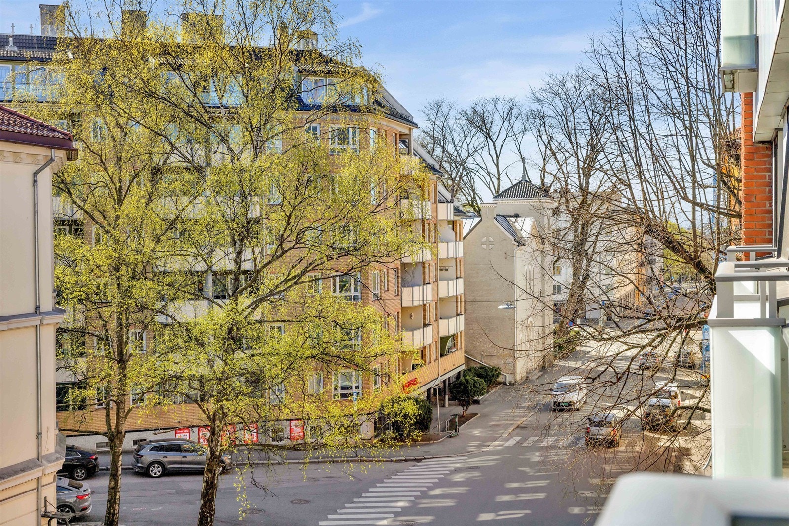 Svært sentral og ettertraktet beliggenhet på Majorstuen med byens beste fasiliteter rett utenfor døren. Foto: Bjørnar Solberg. Galleribilde