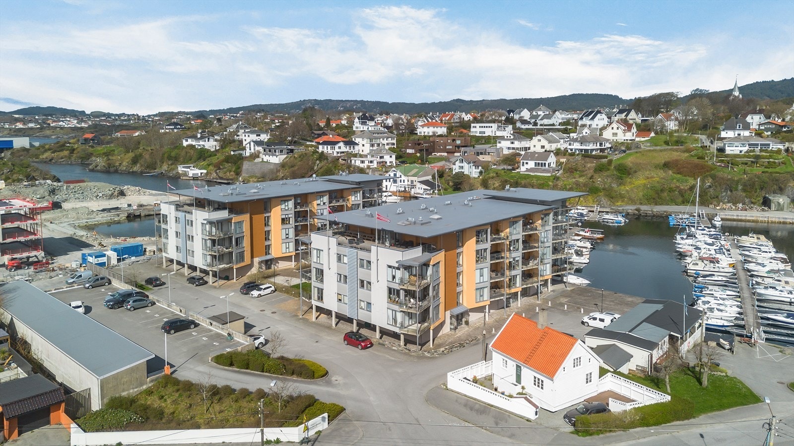 Boligprosjektet "Sjøparken" er under utvikling på området like nord for Haugesjøen Brygge. Prosjektet anses å være et stort løft for nærområdet! Galleribilde