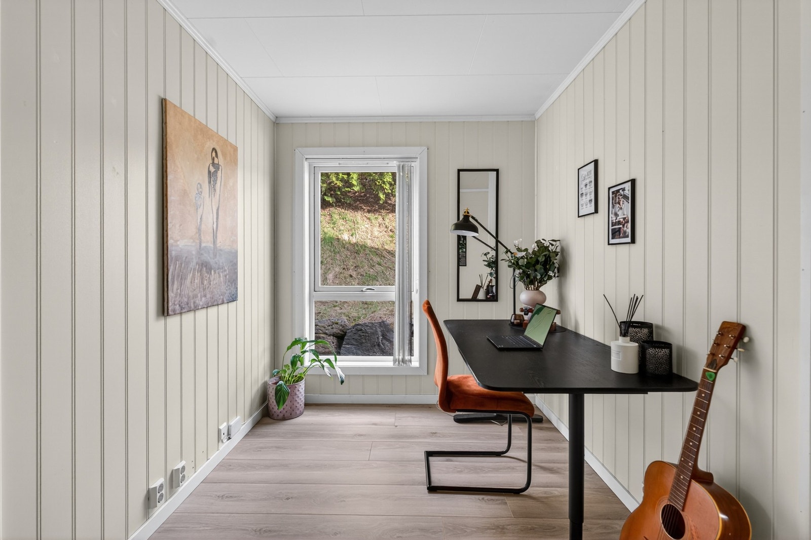 Mulighet for et soverom nr.3 i gangen. Dette må søkes om og godkjennes av kommunen. Galleribilde