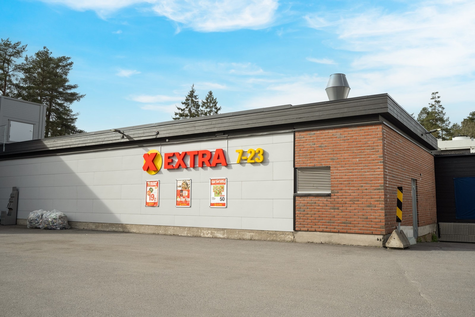 Hverdagen er enkel med kort vei til både dagligvarebutikk og Vestli T-banestasjon. Galleribilde