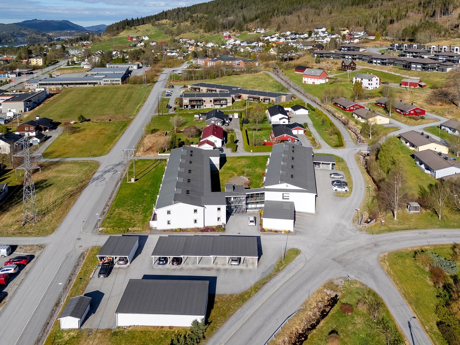 Kontakt megler for påmelding til visning. Galleribilde