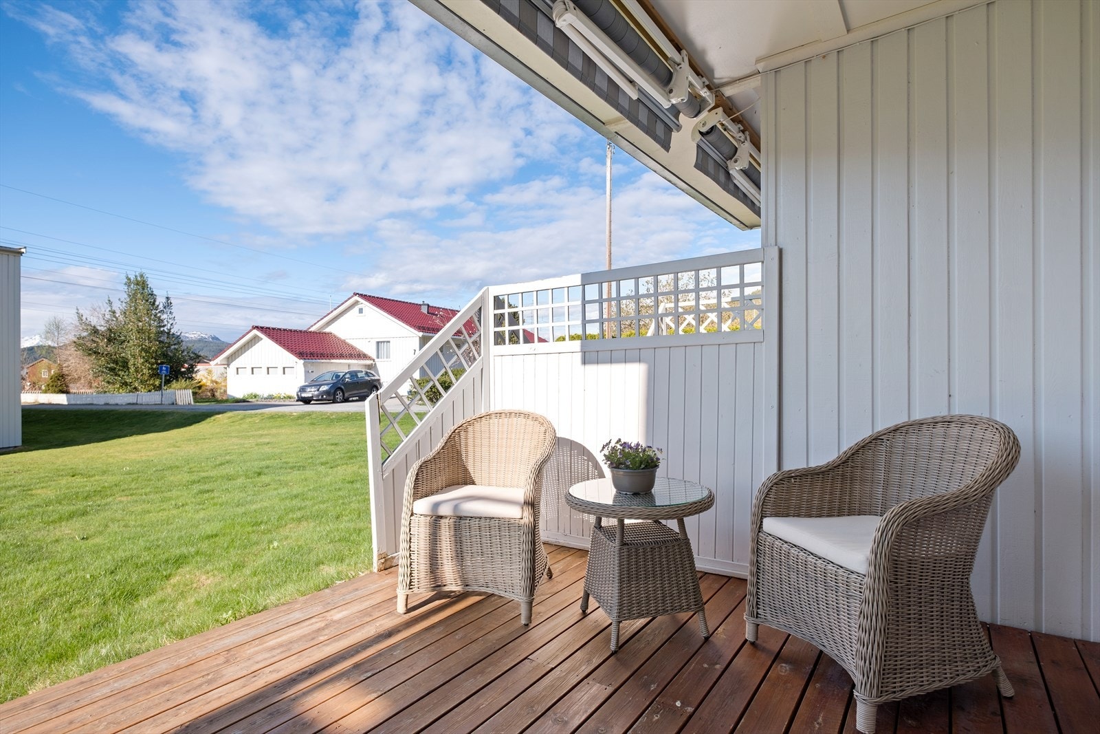 Sørvestvendt terrasse på ca. 15 m². Galleribilde