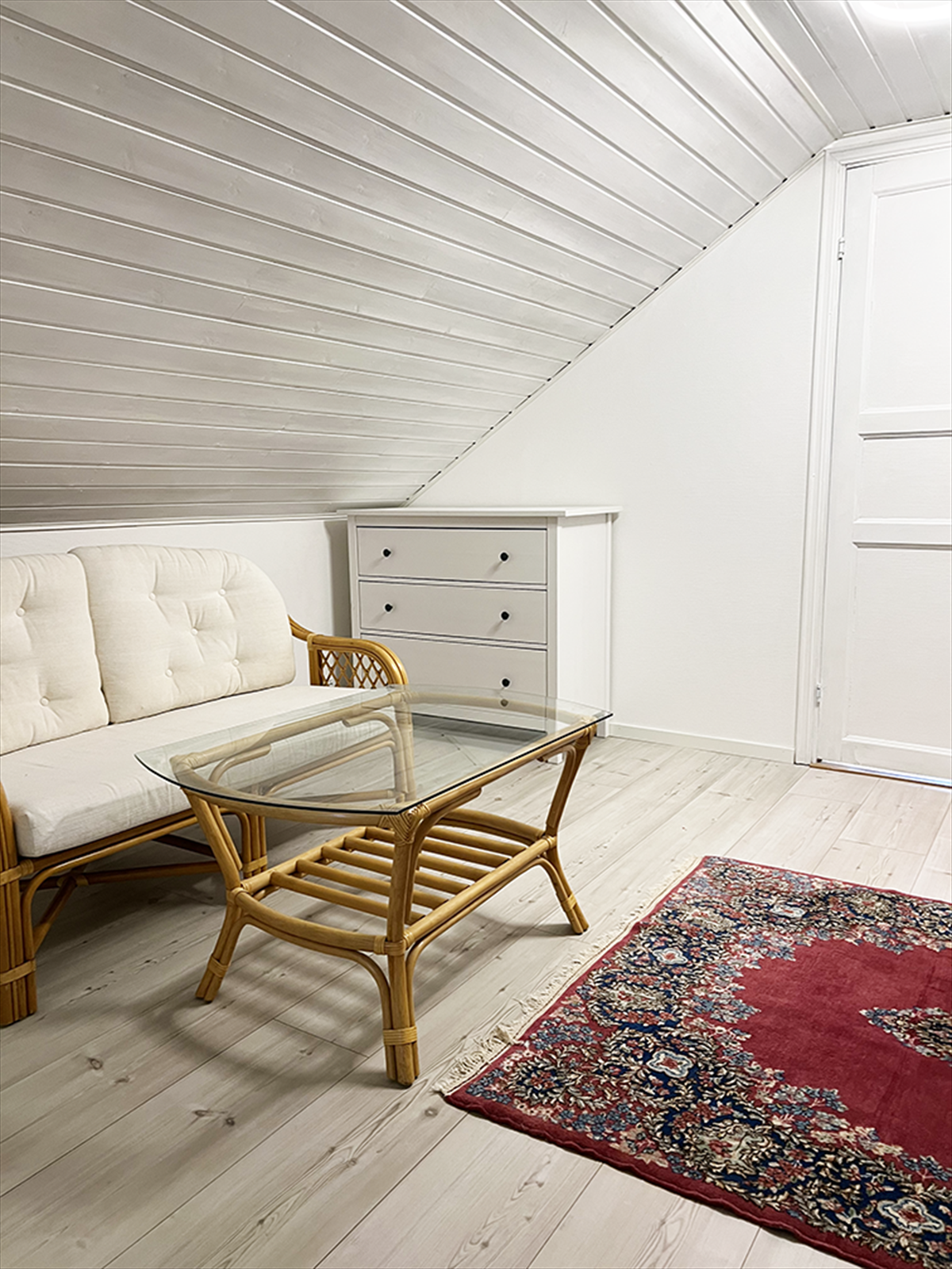 En hyggelig krok i loftstuen, perfekt for avslapning. Galleribilde