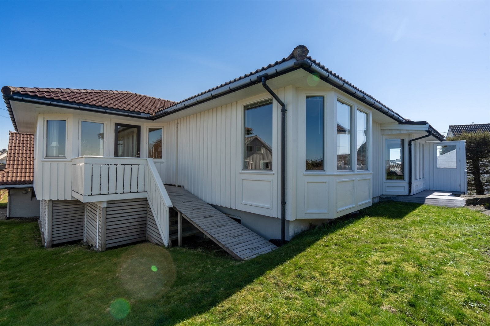 Gode uterom og solrike soner for hele familien. Galleribilde