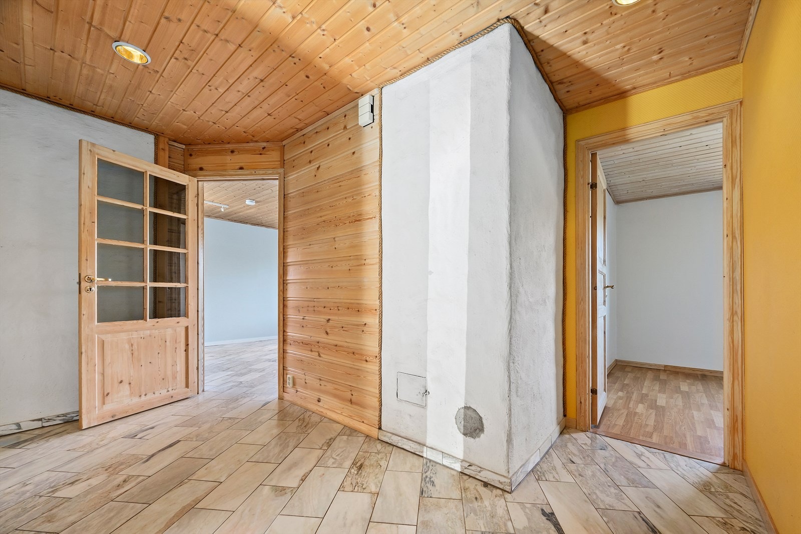 Hall i 1. etg. Galleribilde