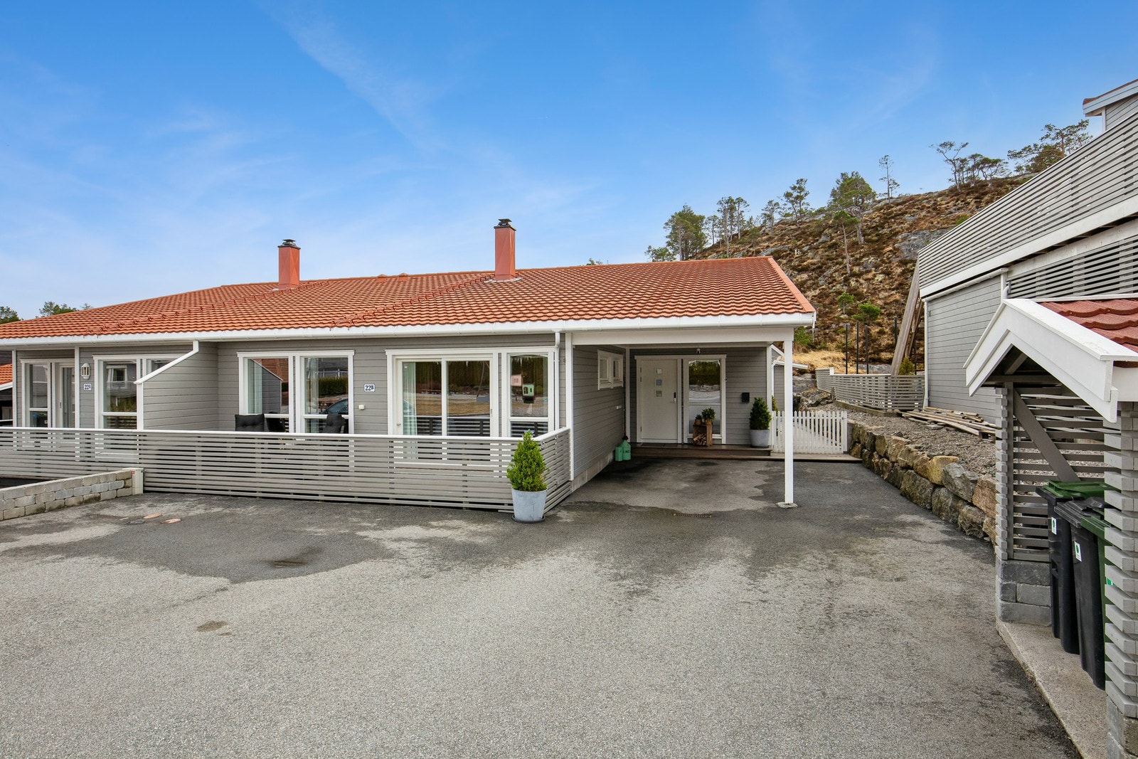 EiendomsMegler 1 v/Morten Høvik har gleden av å presentere Lauvhaugveien 22 B! Galleribilde