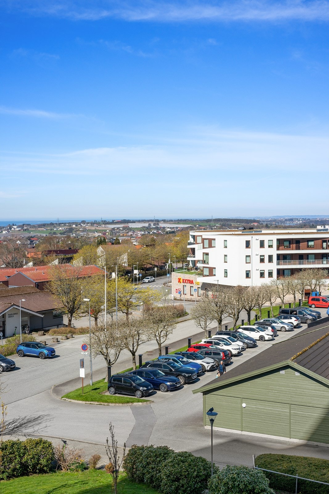 Dagligvarehandelen er enkel med Coop Extra Madlamark kun fire minutter unna til fots. Galleribilde