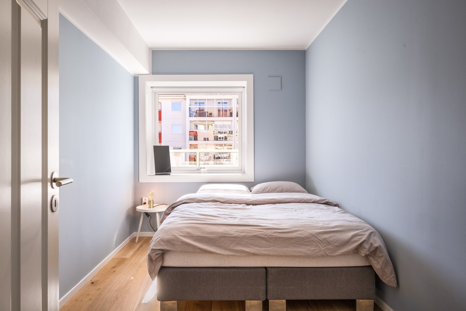 Soverom nr. 2 er også av god størrelse og er målt til ca. 9 m². Galleribilde