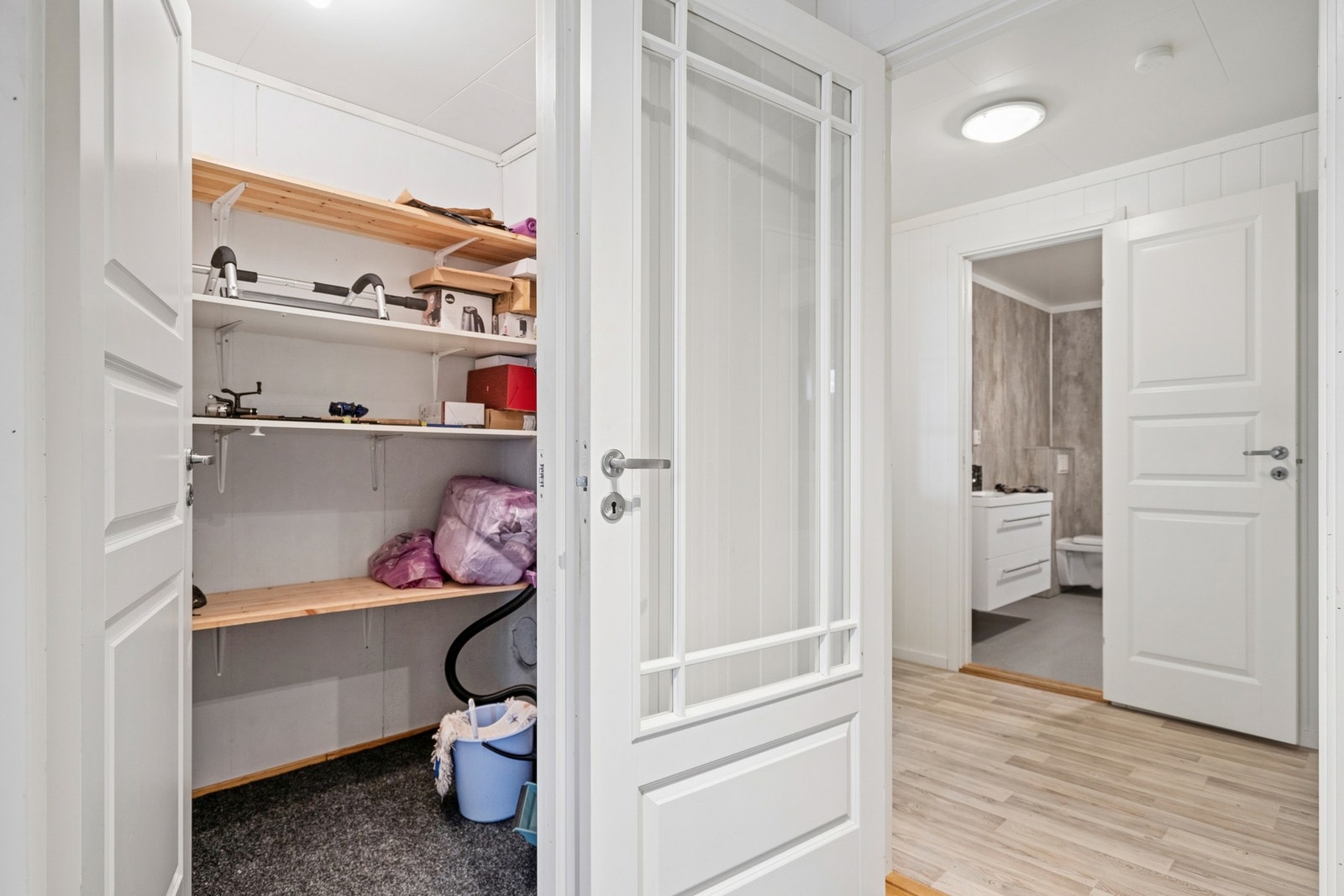 God lagringsplass i tilknytning til gangen. Galleribilde