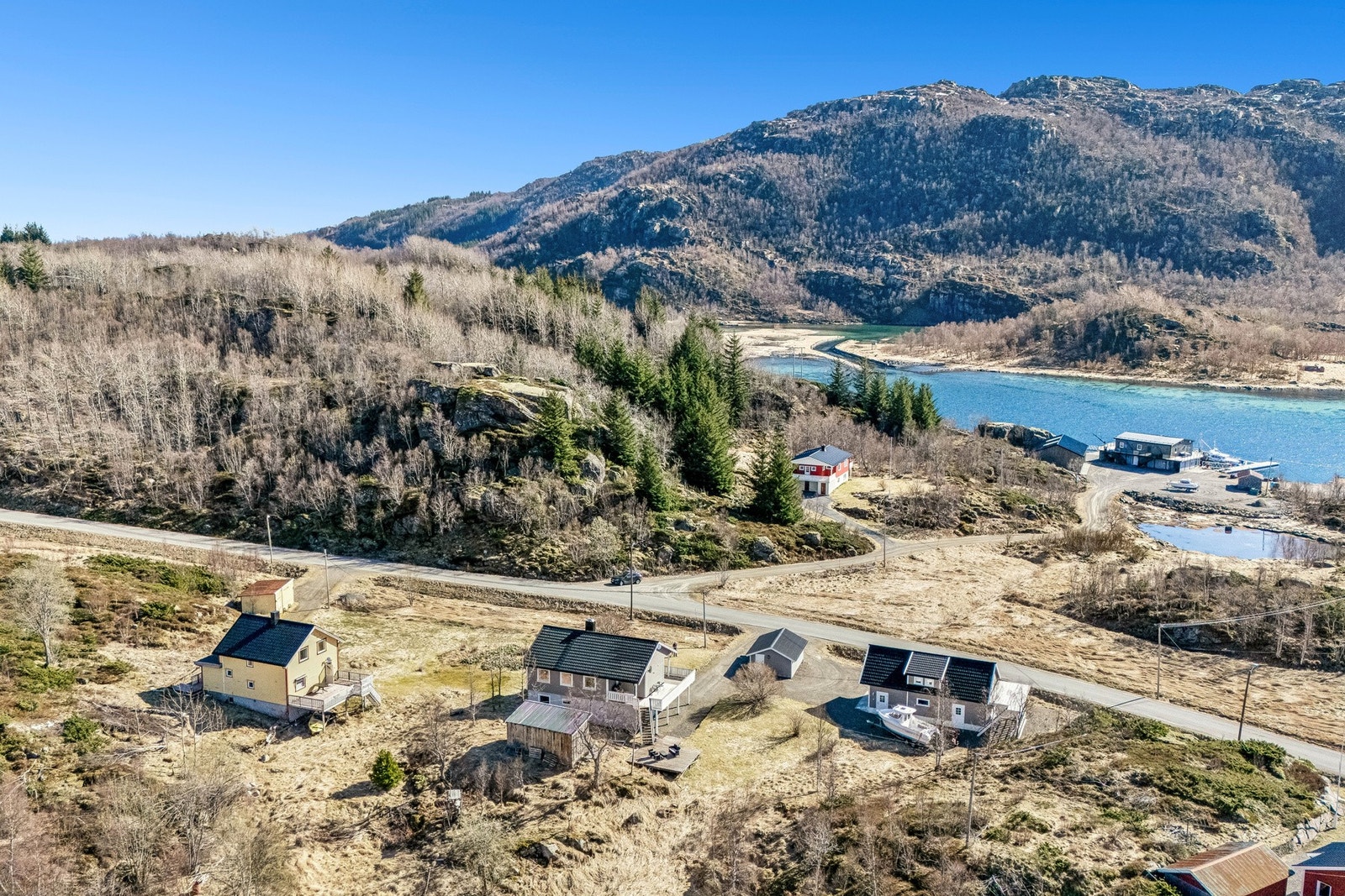 Last ned salgsoppgaven for utfyllende informasjon om eiendommen. Galleribilde
