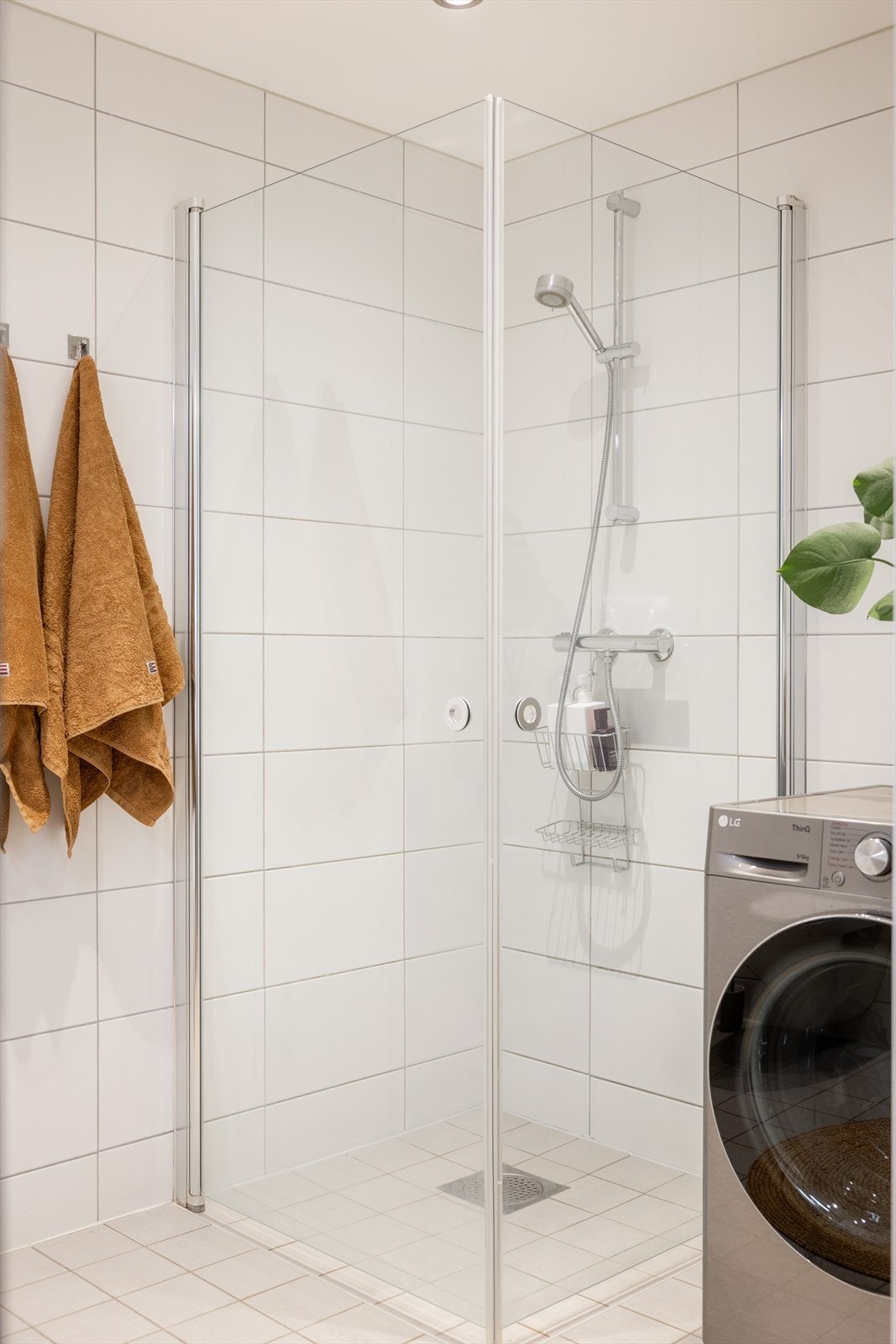 Opplegg for vaskemaskin. Galleribilde