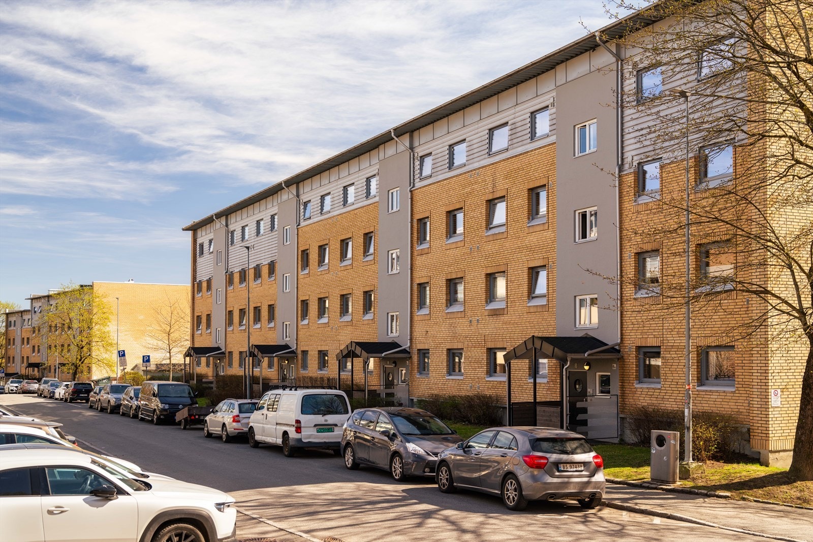 Veitvetstubben 6B ligger skjermet og rolig til på Veitvet, i et område som er godt tilrettelagt for barnefamilier. Galleribilde