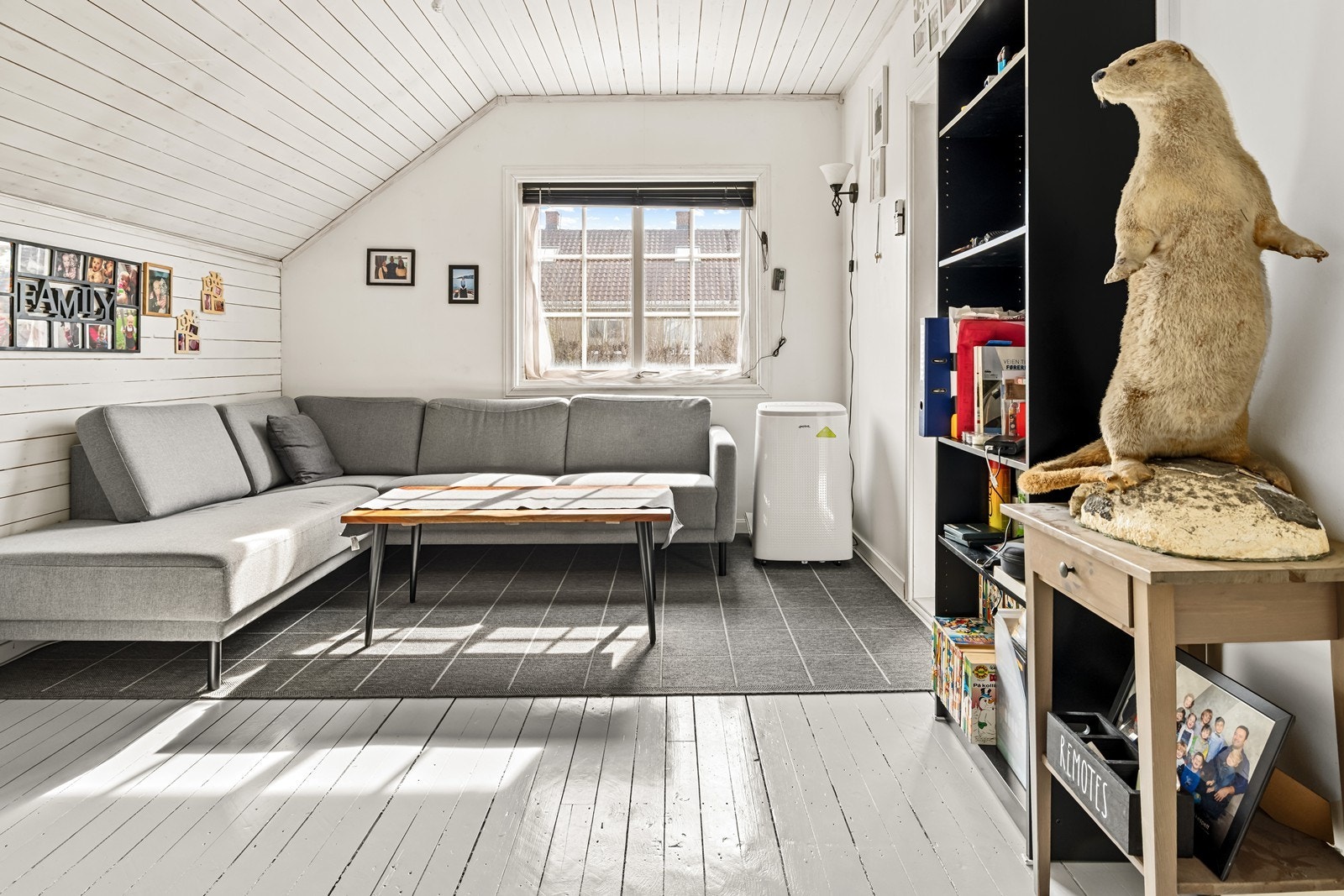 Gode møbleringsmuligheter og fint lysinnslipp Galleribilde