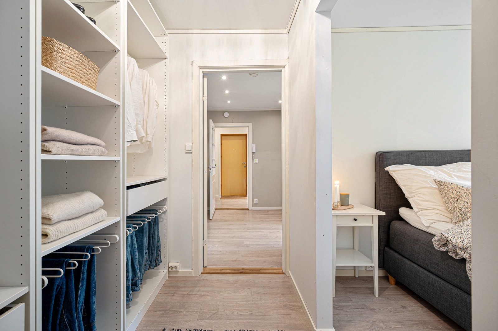 Ved soverommet har du en egen walk-in closet. Galleribilde
