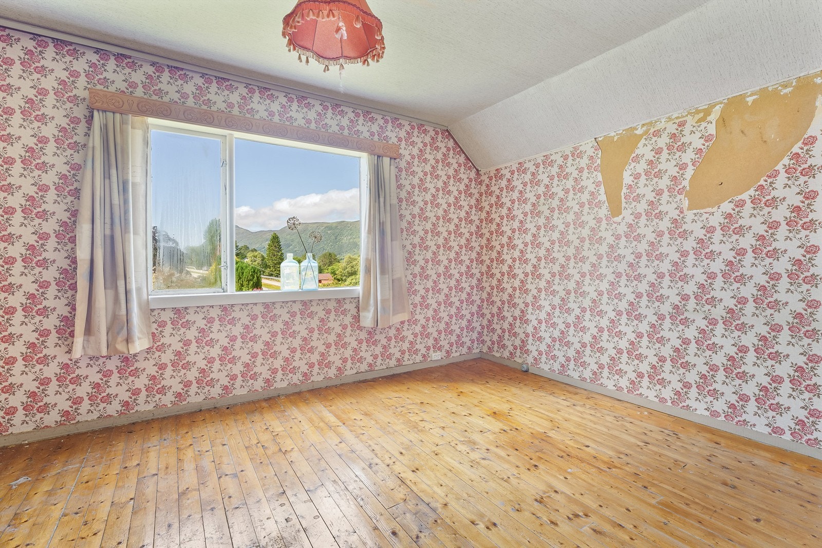 Soverom på loft Galleribilde