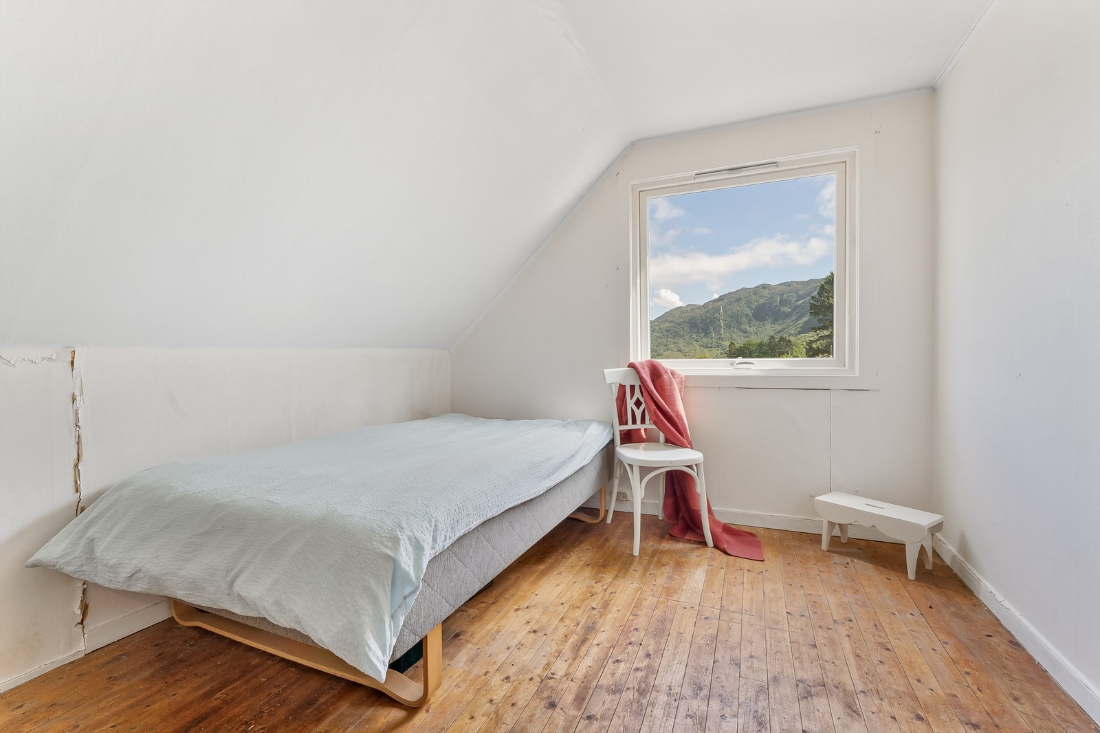 Soverom på loft Galleribilde