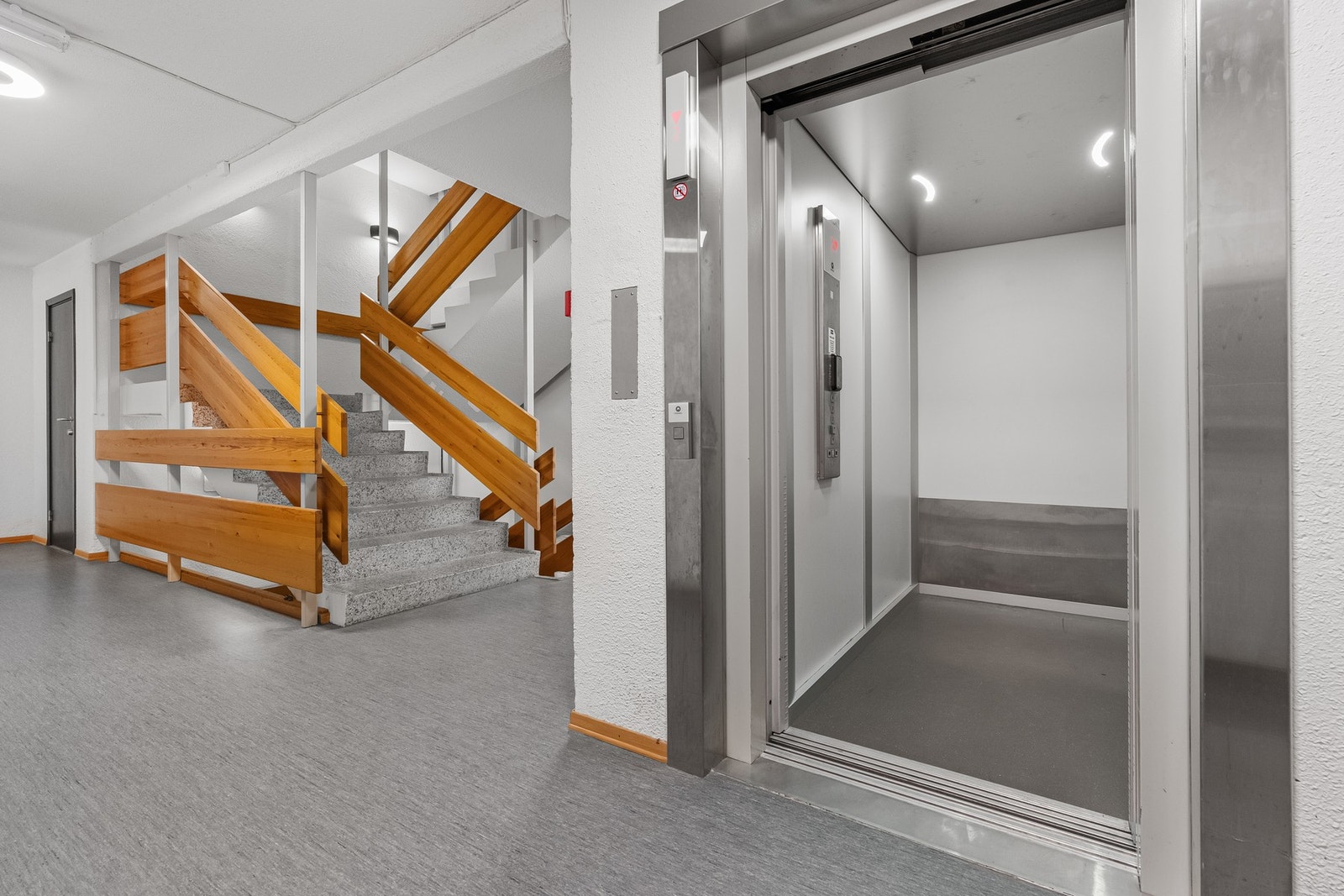 Heis i bygget Galleribilde