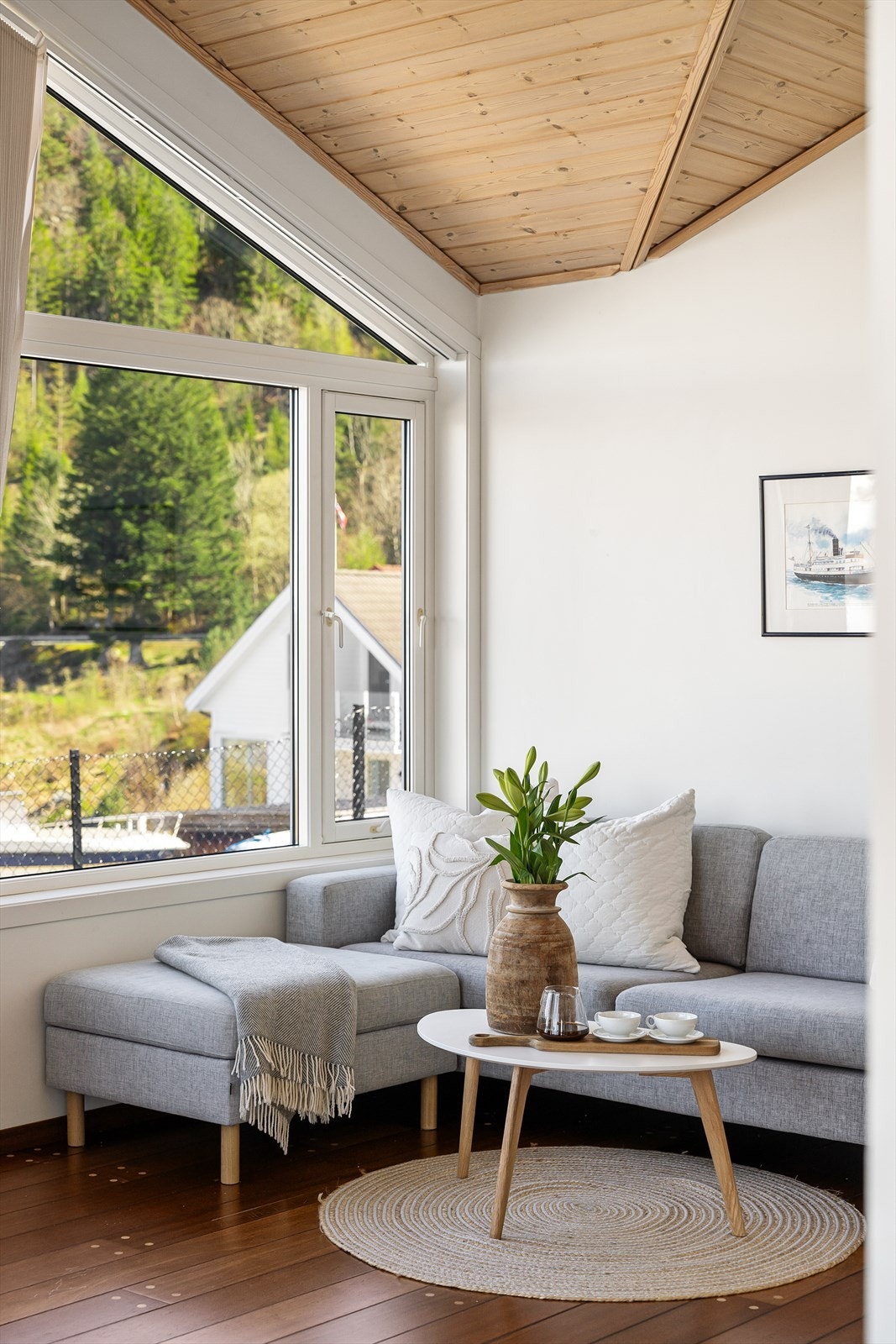 1. etasje - Stue / kjøkken Galleribilde