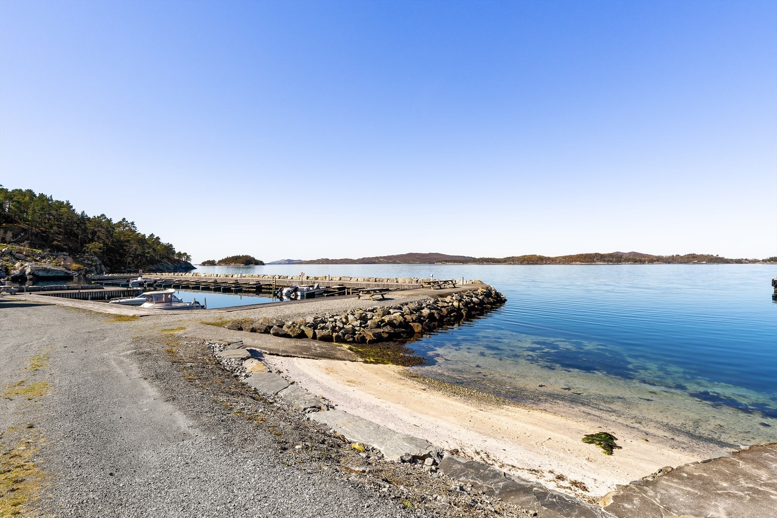 Flott felles badestrand Galleribilde