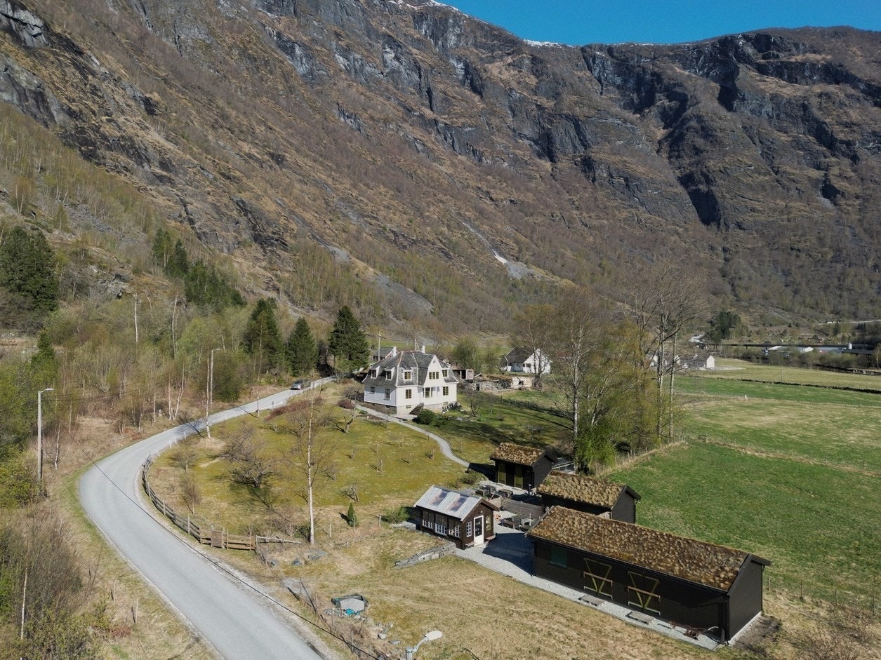 Eiendom med potensial for både drift, rekreasjon og livsstil Galleribilde