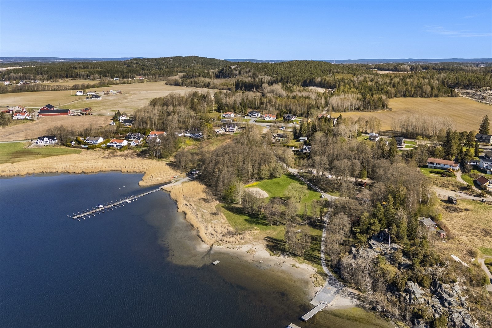 Dronefoto over friluftsområdet i Vispen - kun noen få min gange fra boligen Galleribilde