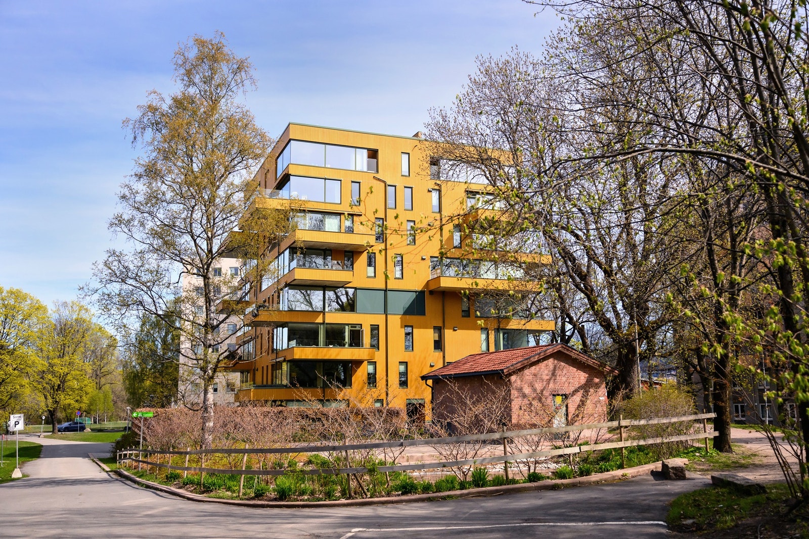 Ullevål Tårn er et stilsikkert, arkitektonisk bygg som vant Oslo Bys arkitekturpris i 2016 Galleribilde