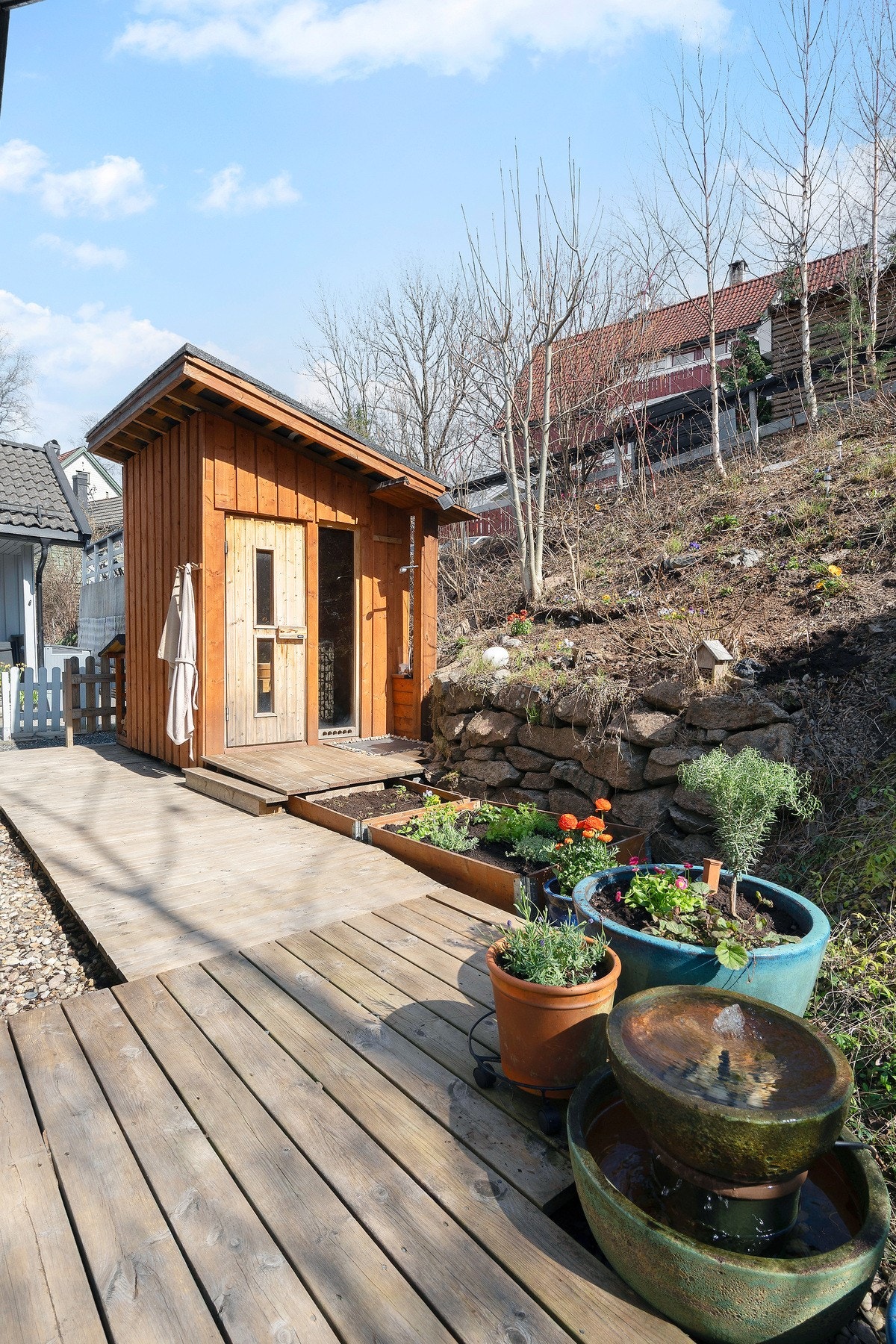 I 2023 ble det satt opp en badstue på terrassen. Galleribilde
