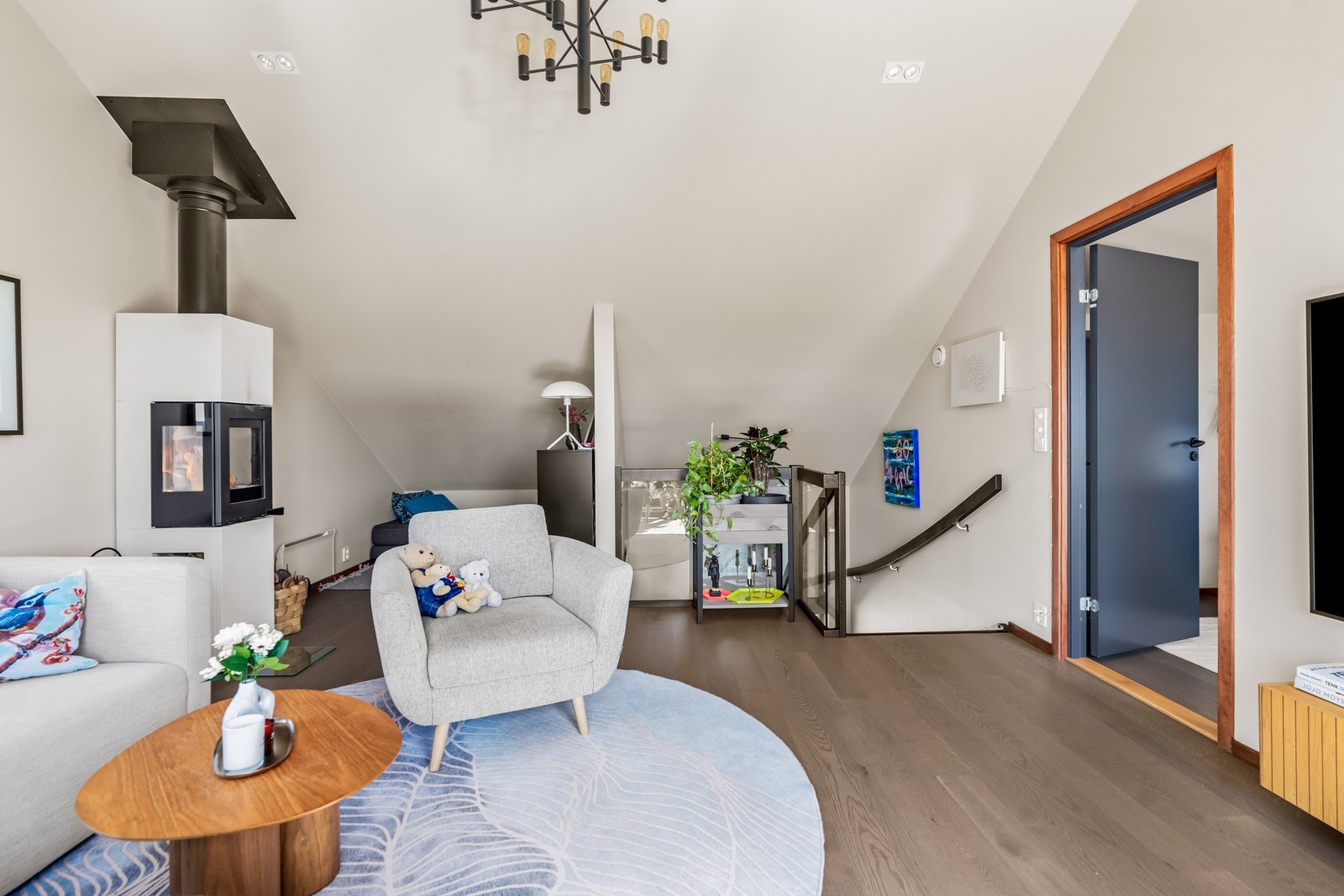 Fra stuen inn til soverommet. Galleribilde