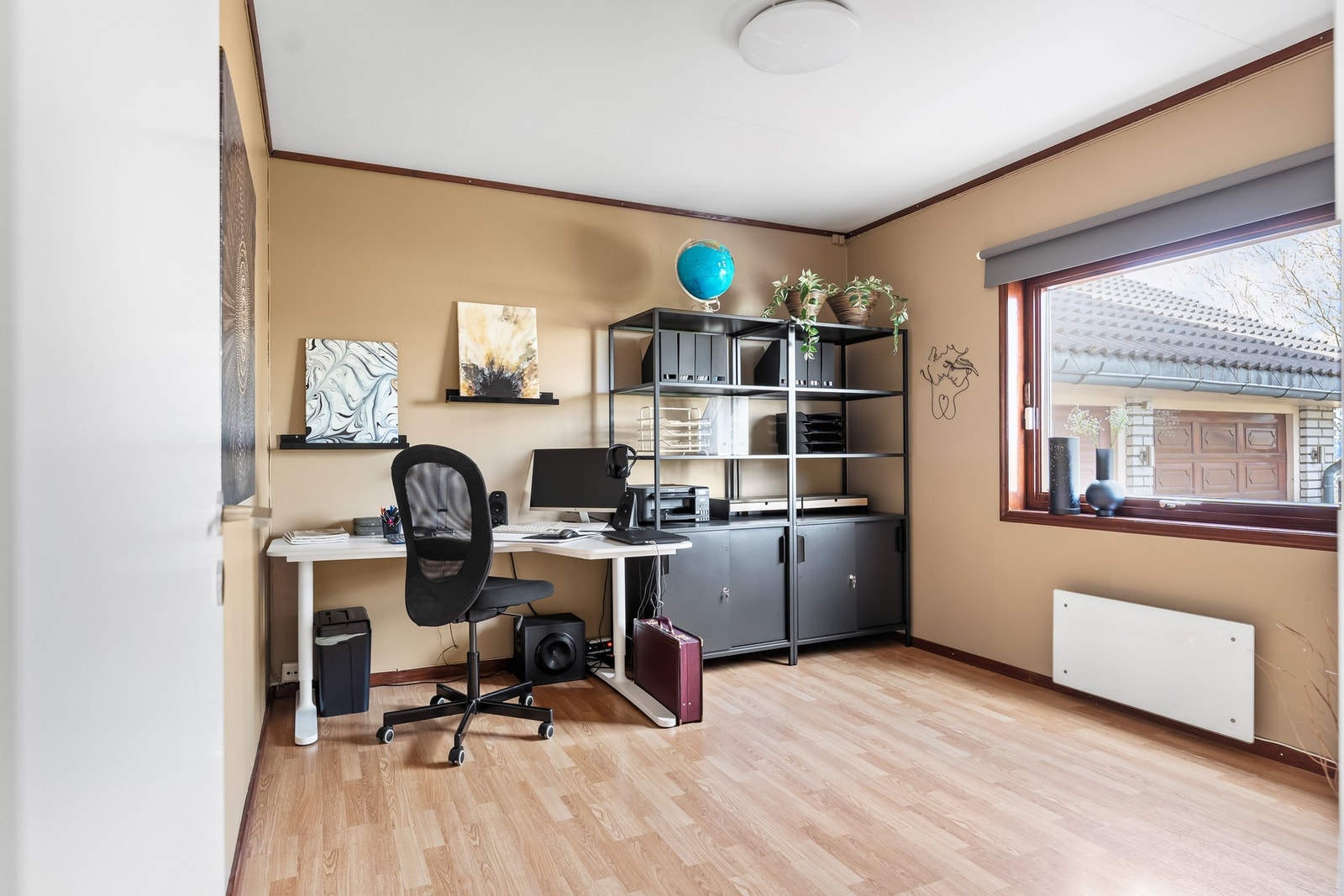 Rommet egner seg til både kontor, gjesterom eller hobbyrom. Galleribilde