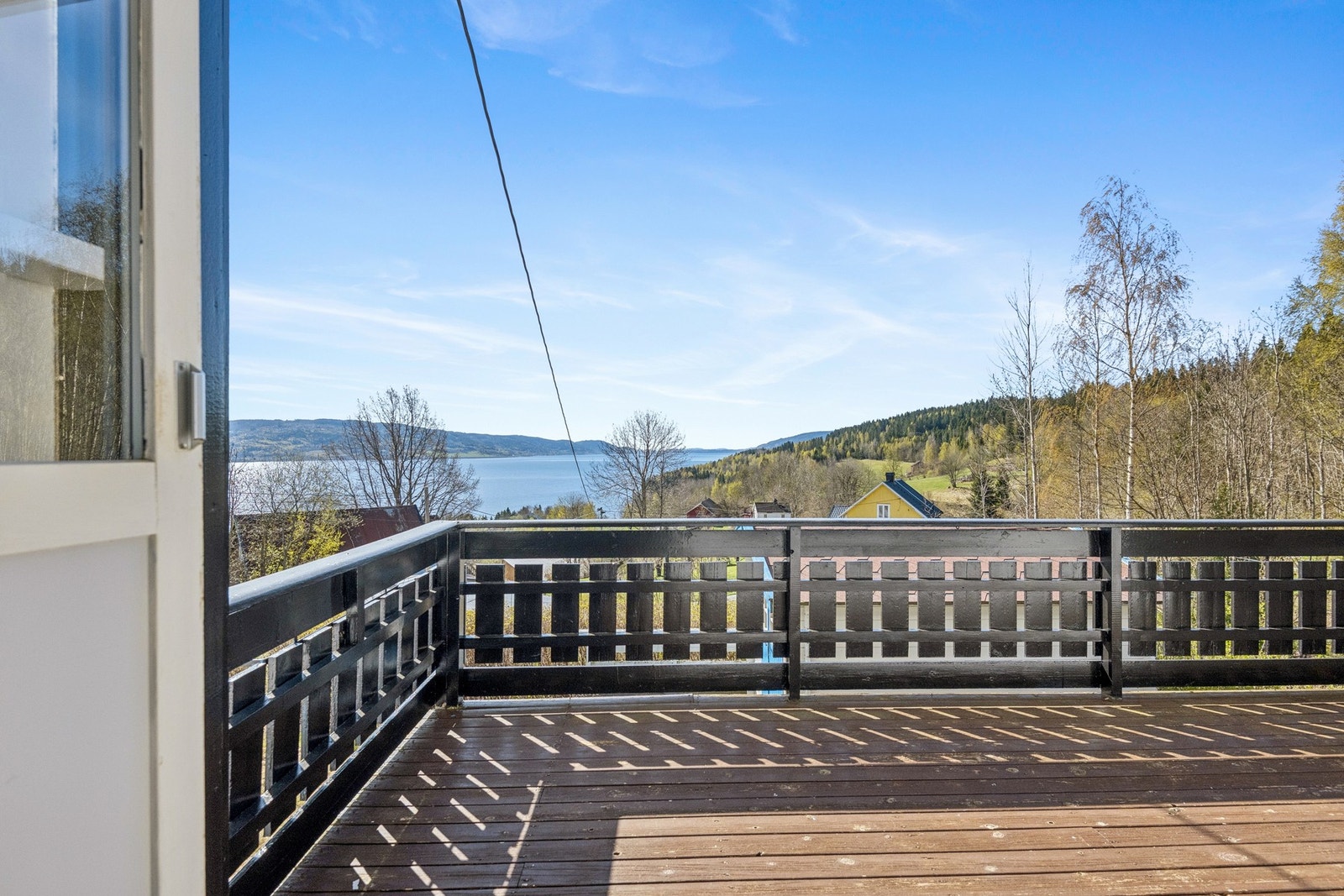 Balkong med plass til utemøbler. Galleribilde