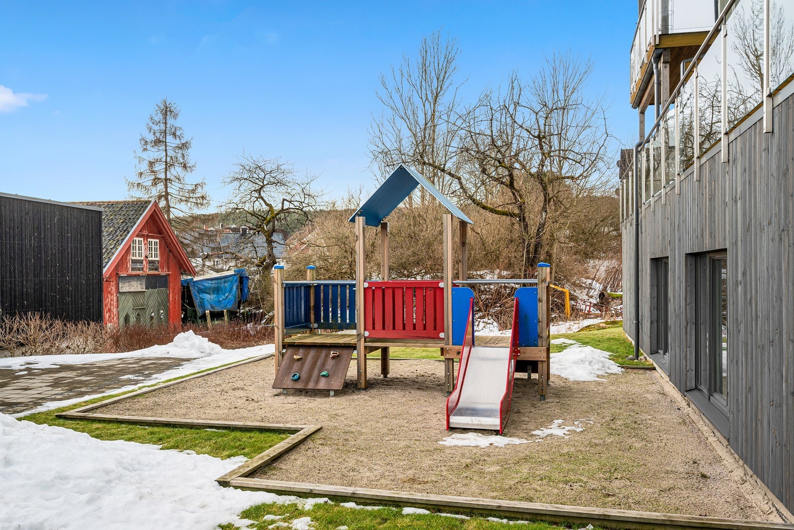 Lekeplass. Galleribilde