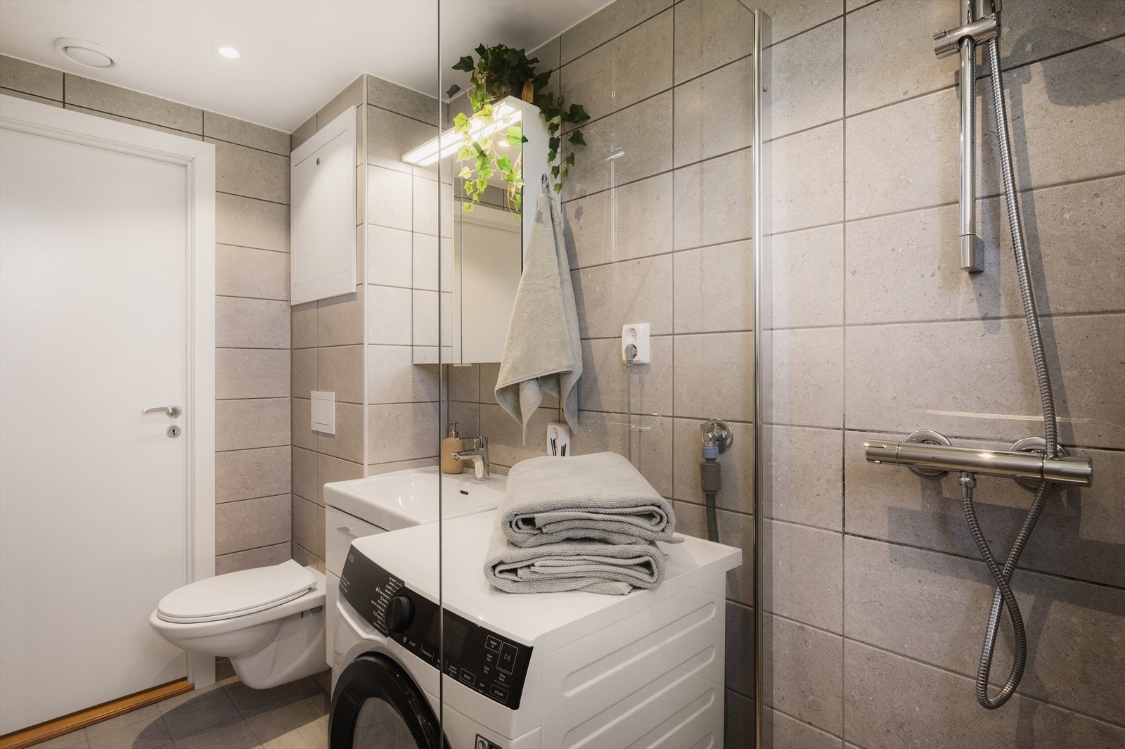 - Badet ble rehabilitert i 2024 i regi av borettslaget - Galleribilde