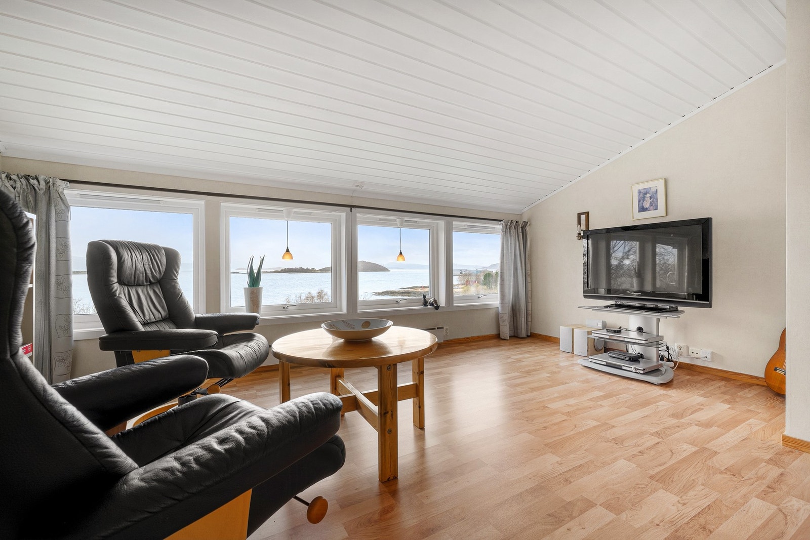 Loft påbygd i 2003 med ekstra stue og to soverom Galleribilde