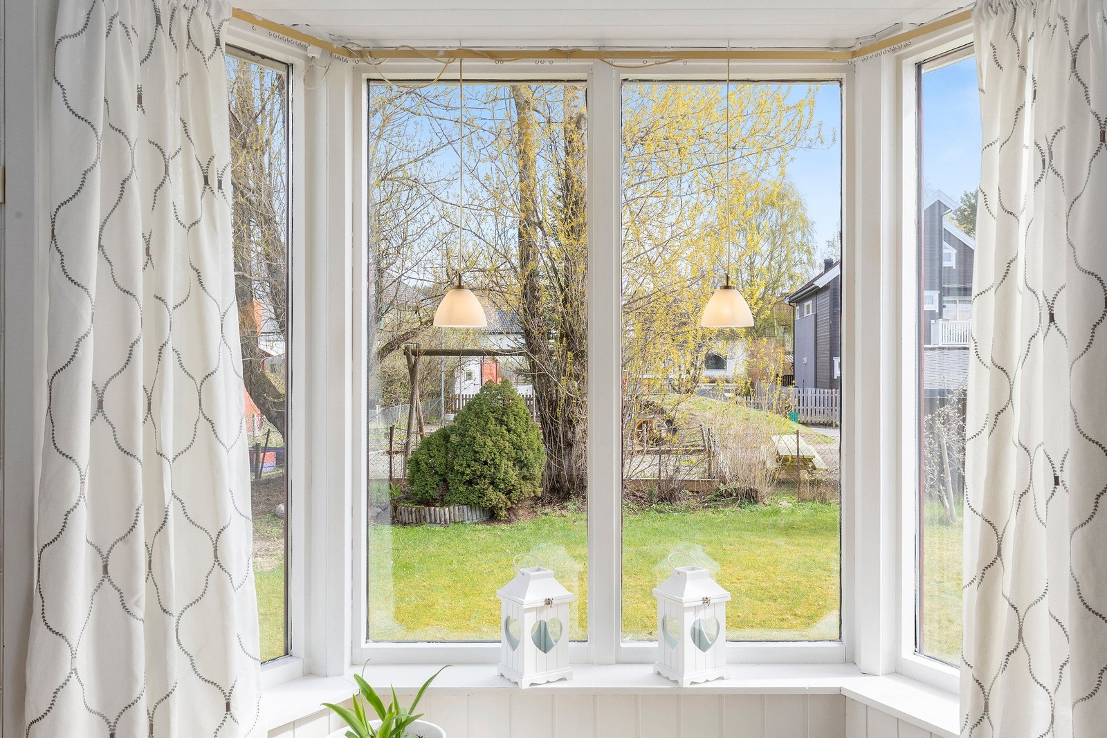 Tilbaketrukket beliggenhet - midt i sentrum. Galleribilde