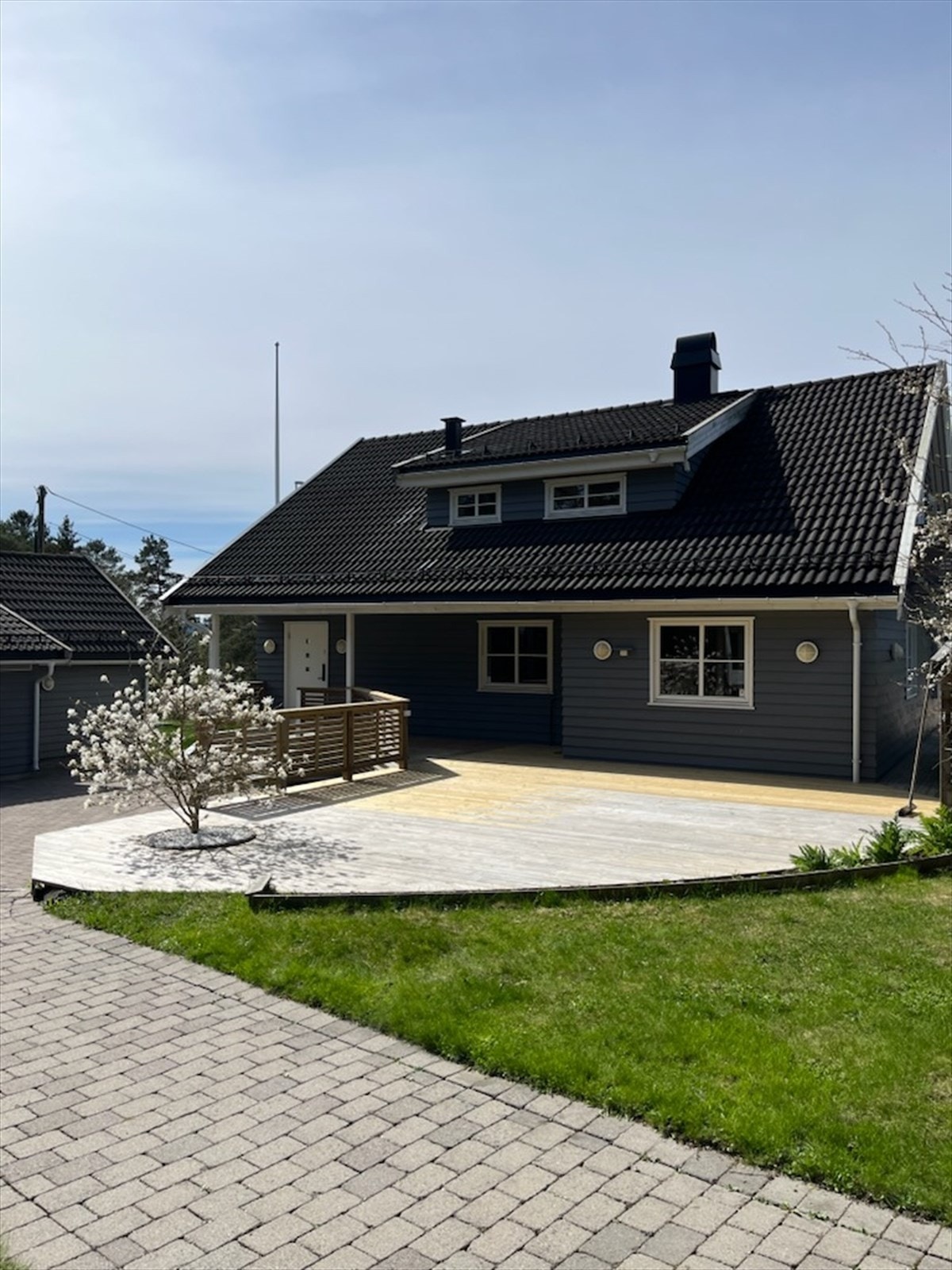 Selgers egne bilde. Galleribilde