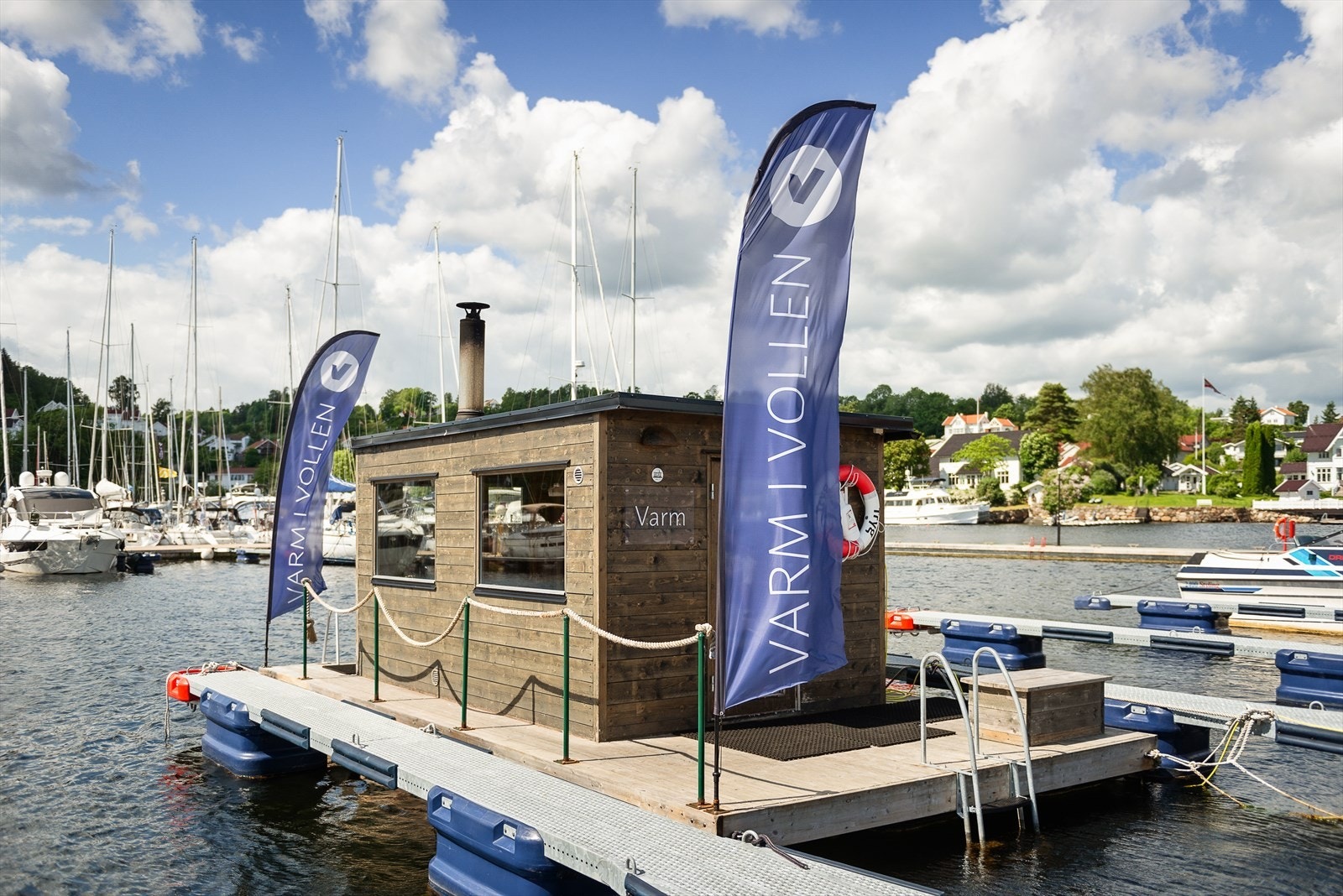 Varm i Vollen tilbyr badstue som kan leies og ligger rett utenfor Brygga Bar. Galleribilde