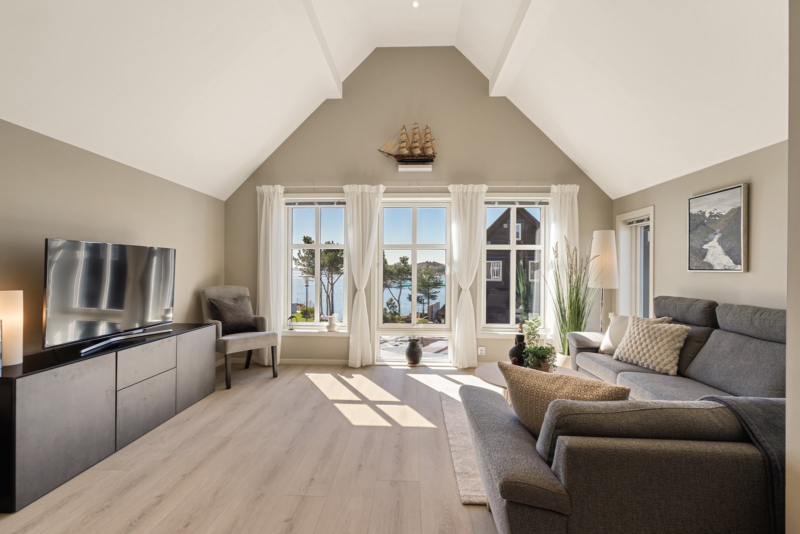 - Loftstuen måler 26m² - Galleribilde