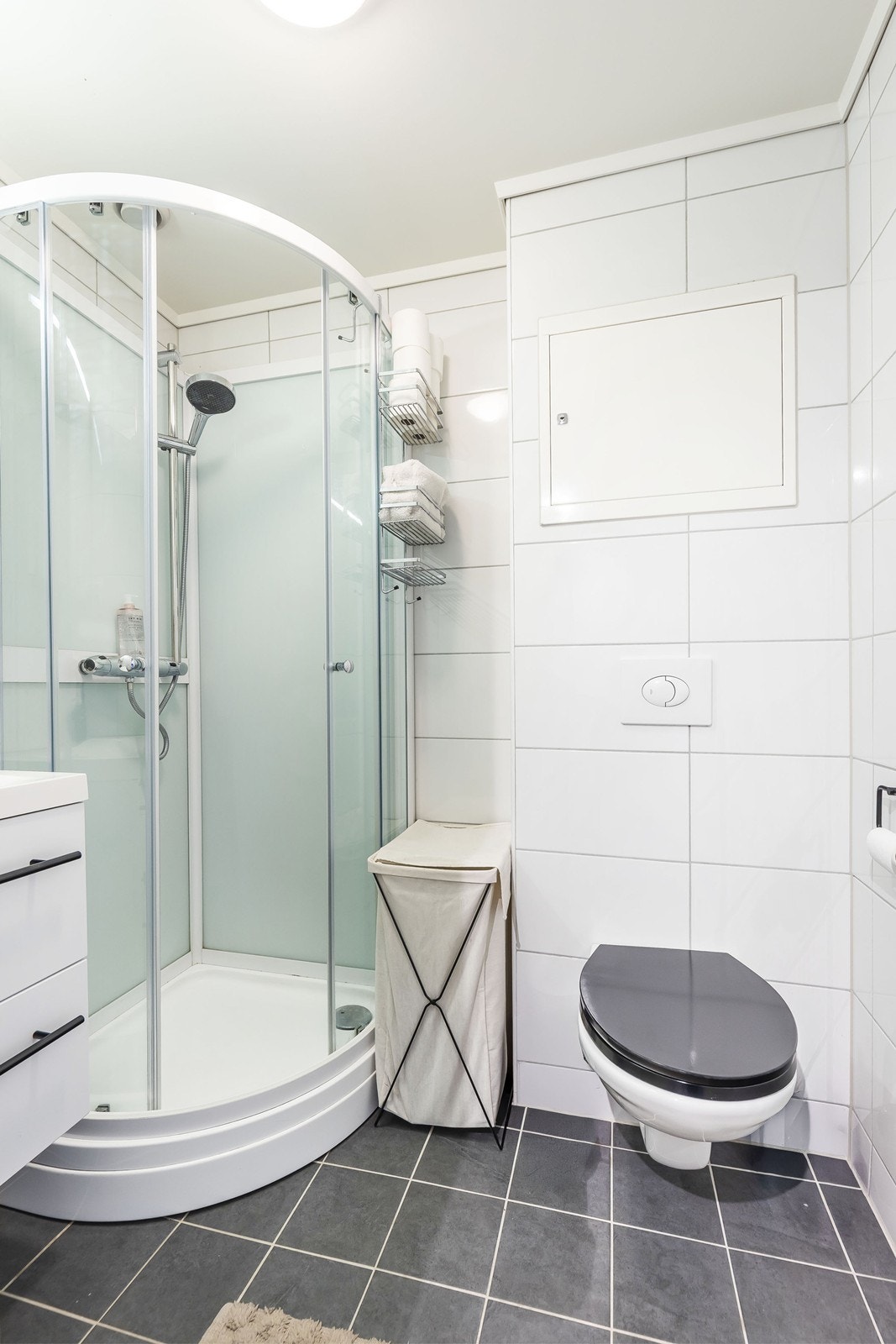 Badet er godt planlagt og utnytter plassen tilgjengelig på en god måte Galleribilde