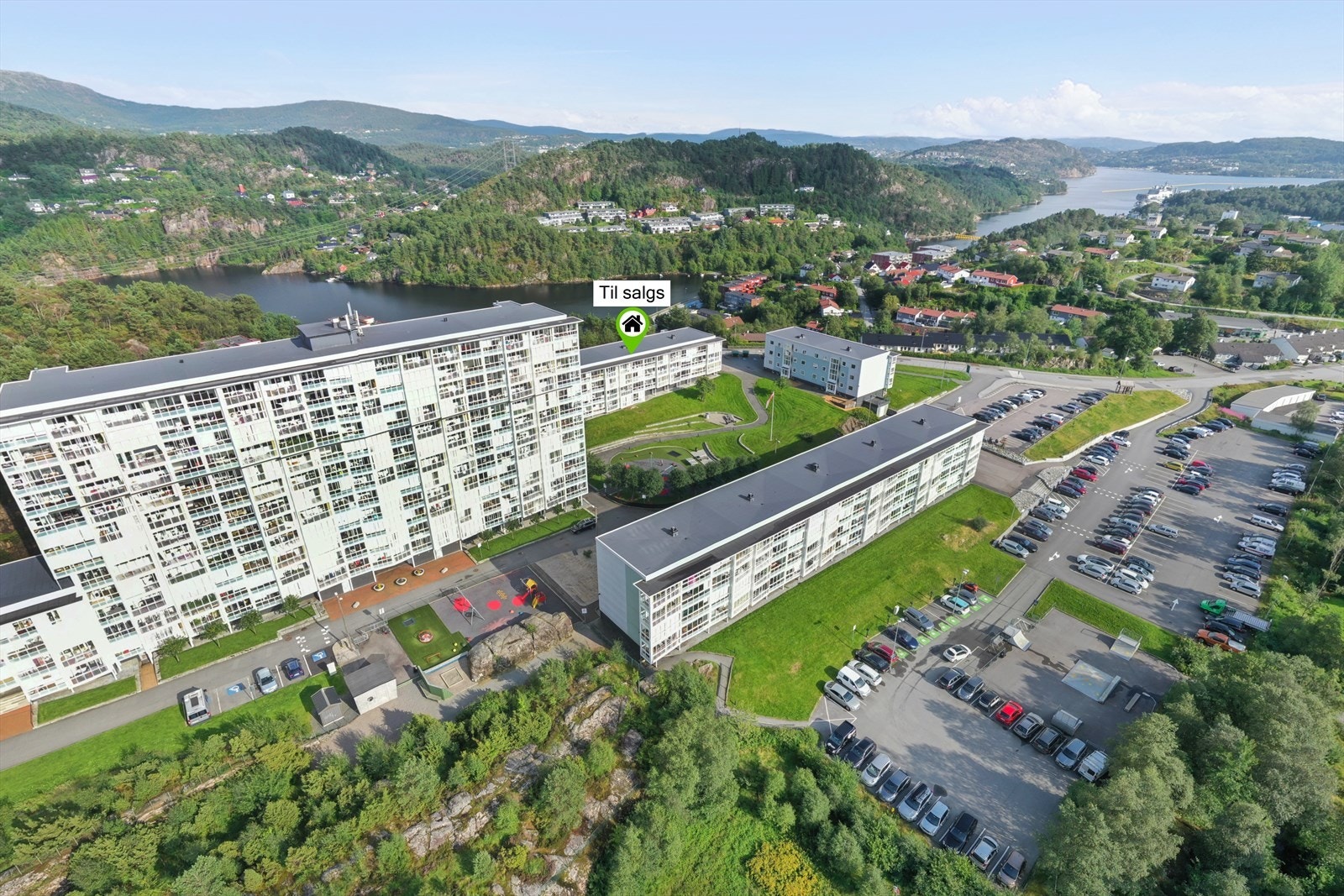 I tillegg til leilighetens innvendige bod følger det med en separat bod i kjelleren. Borettslaget har også felles vaskekjeller. Galleribilde
