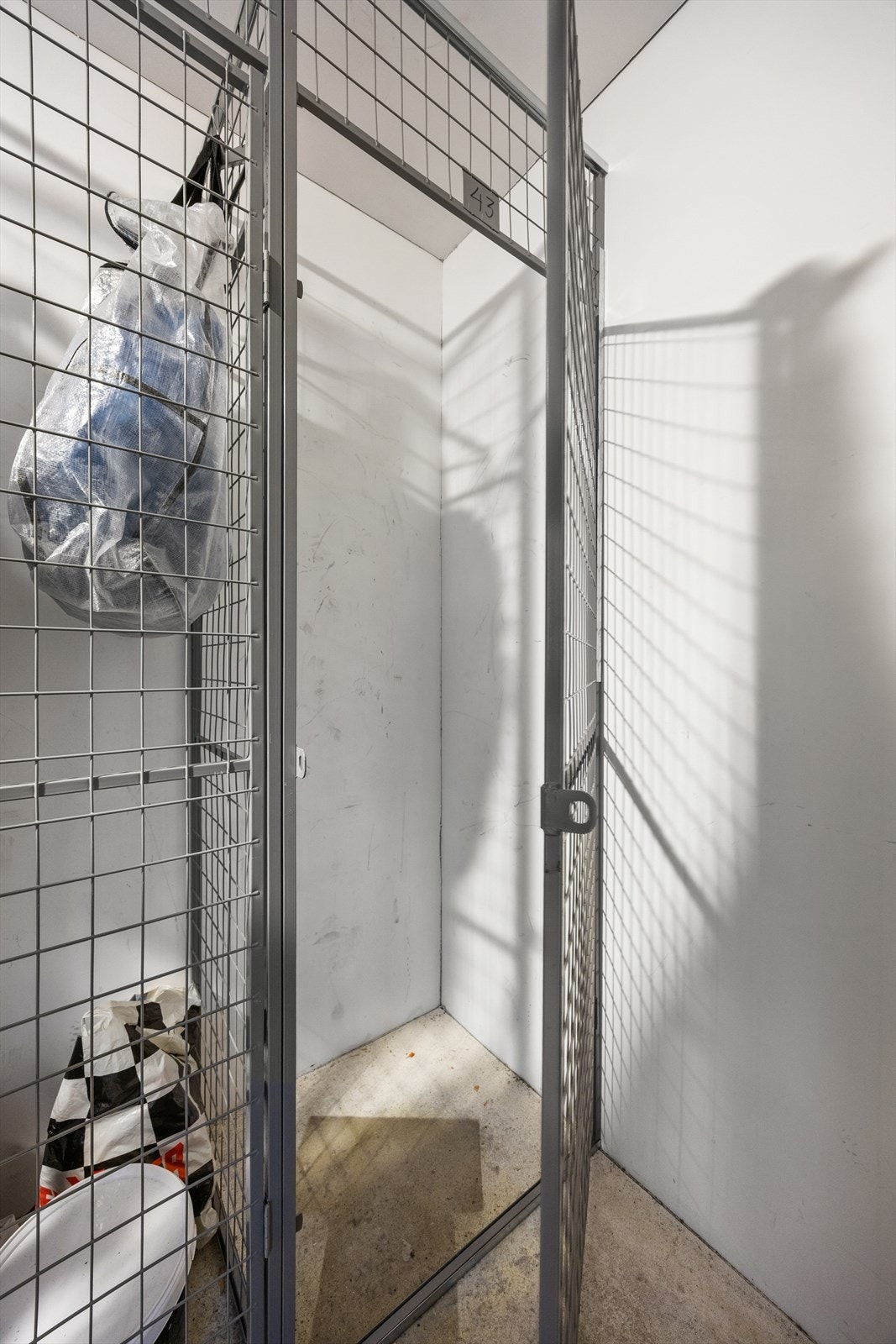 I tillegg til boden på balkongen, medfølger det to eksterne boder for ytterligere oppbevaring. Galleribilde