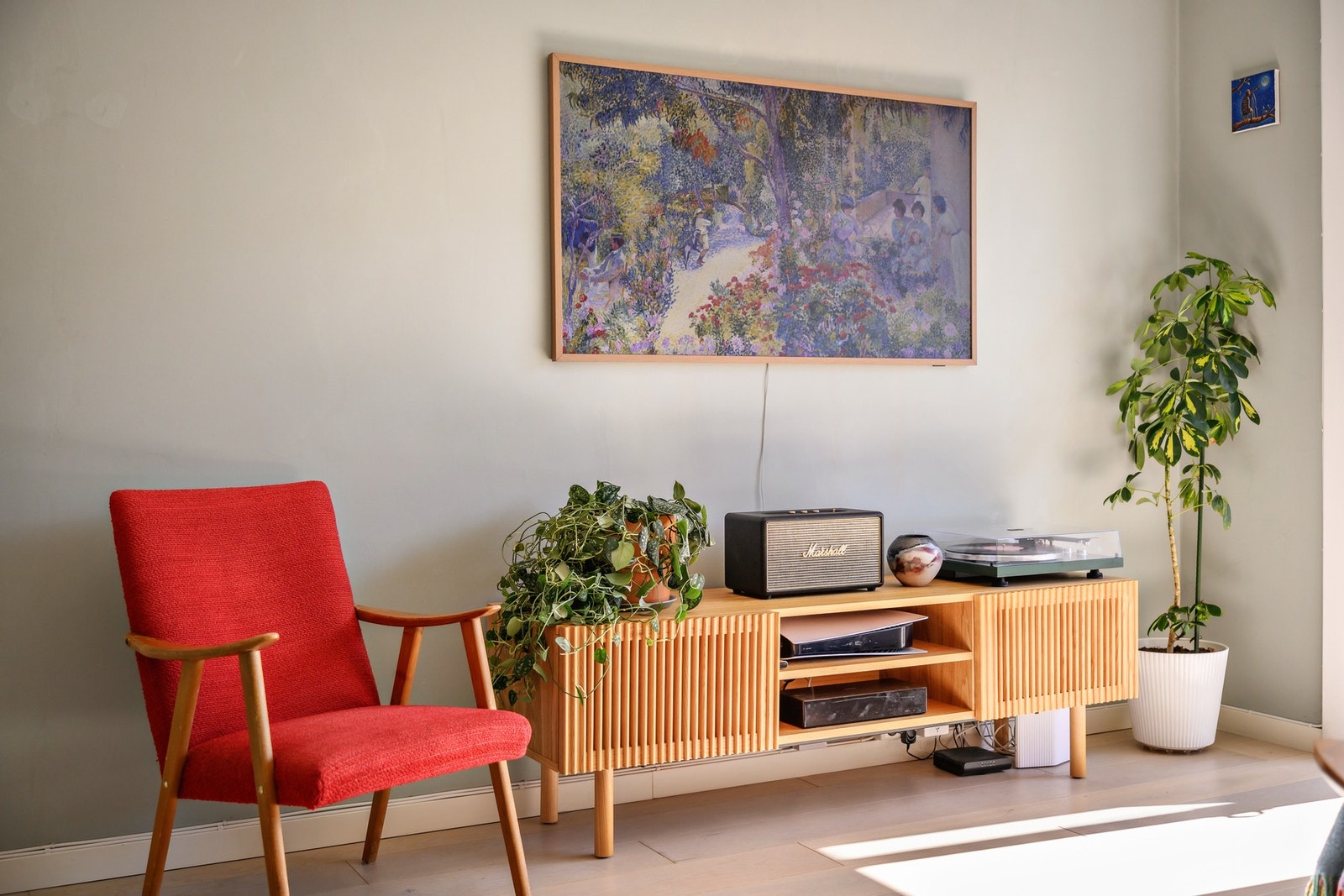 - Varmtvann, fyring og internett er inkludert i felleskostnadene - Galleribilde
