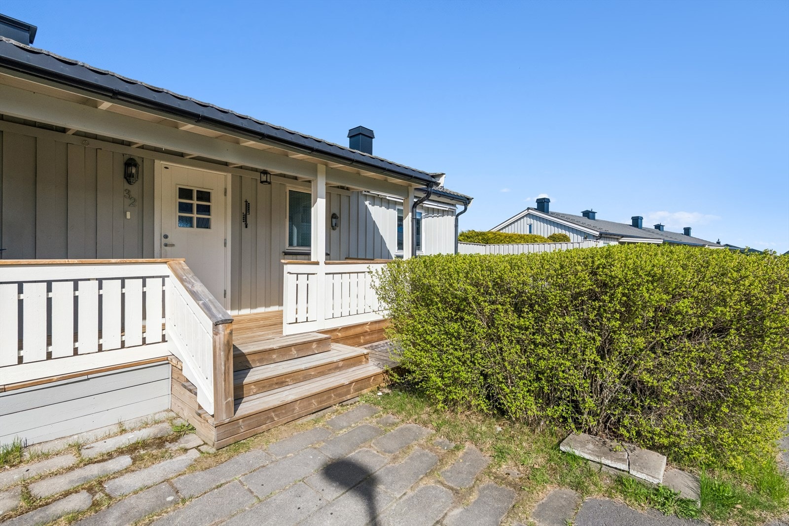 Velkommen til Soleiebakken 32 - Pent og oppgradert enderekkehus i Lia! Foto: Dagmar Ånerud/EFKT Galleribilde