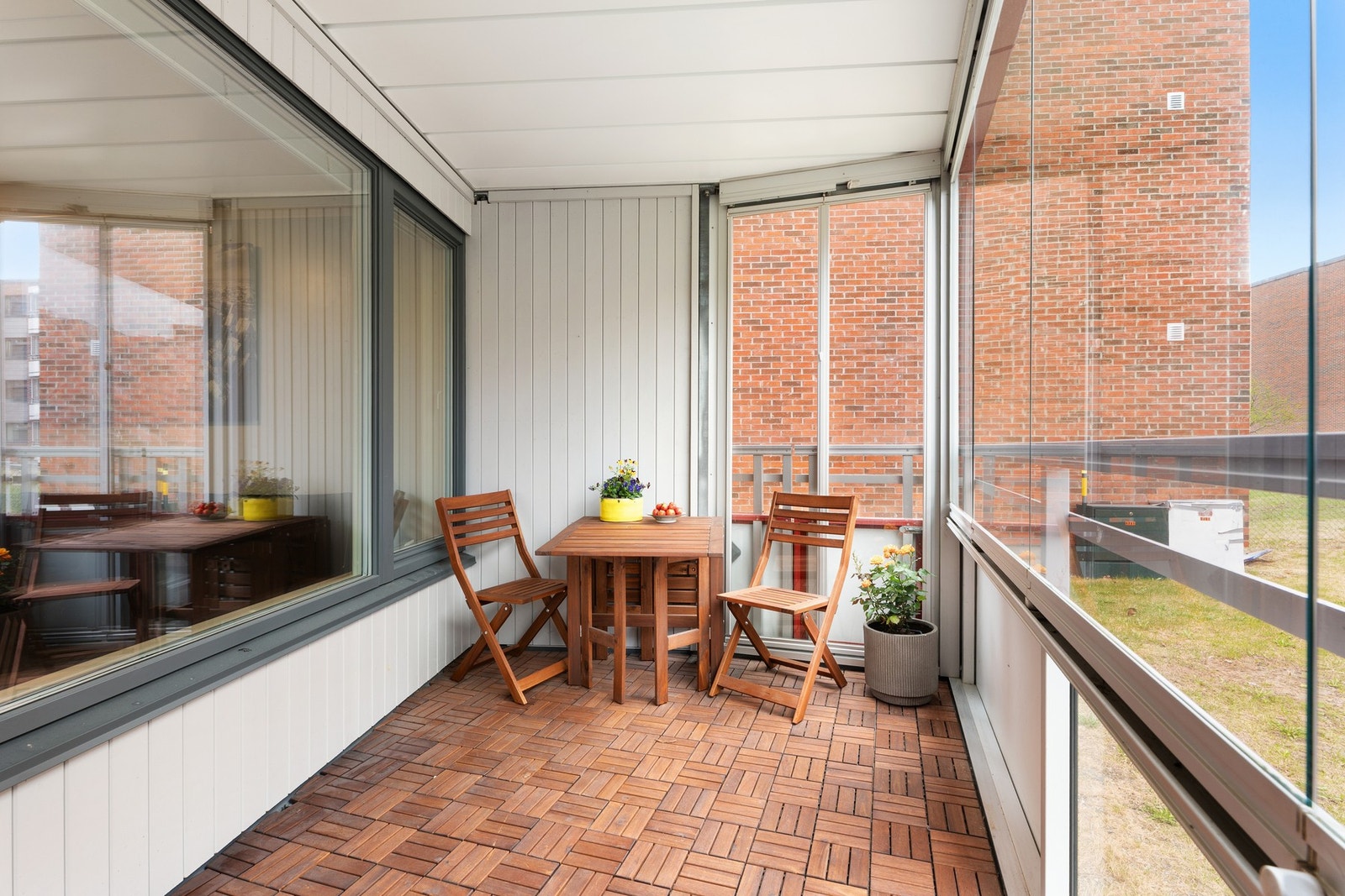 God plass til utemøblement og grill m.m. Galleribilde