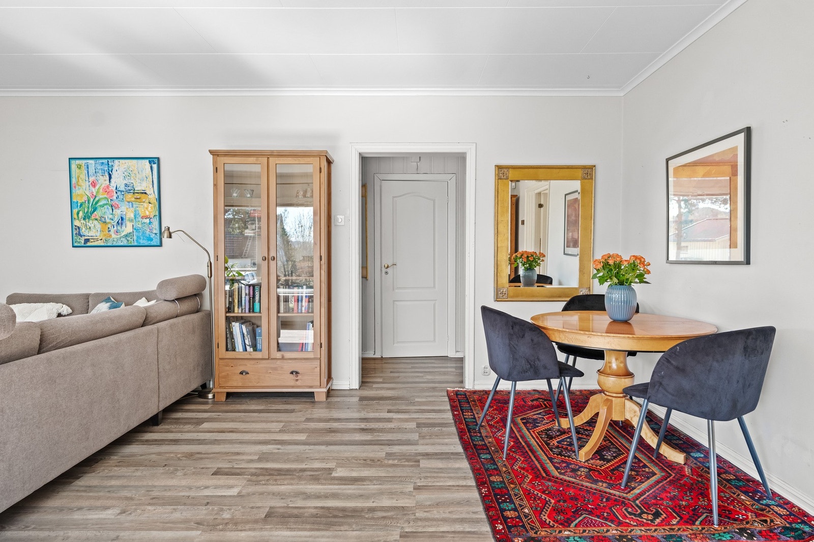 Den romslige planløsningen gir rom for flere soner. Galleribilde
