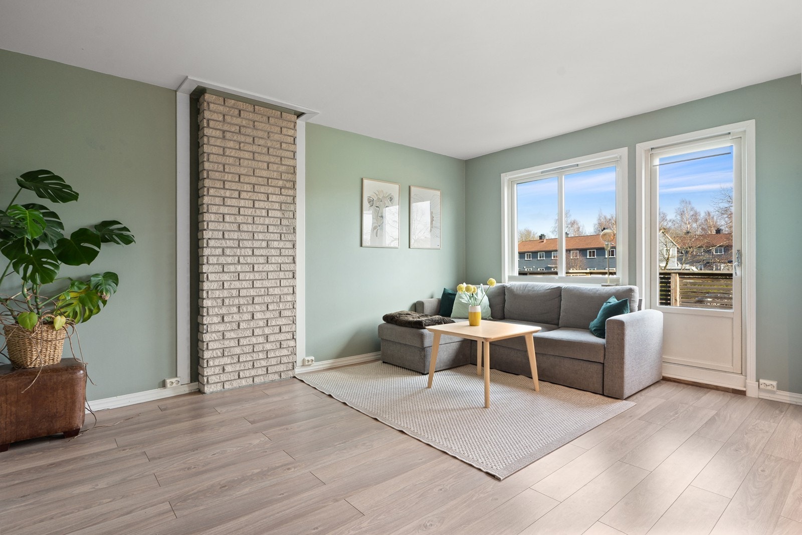 Veranda på 12 kvm nås enkelt fra stuen. Galleribilde