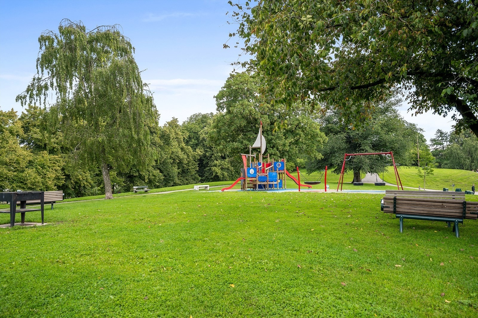 Stensparken er en av bydelens mest populære grøntområder - perfekt for rekreasjon og lek. Galleribilde